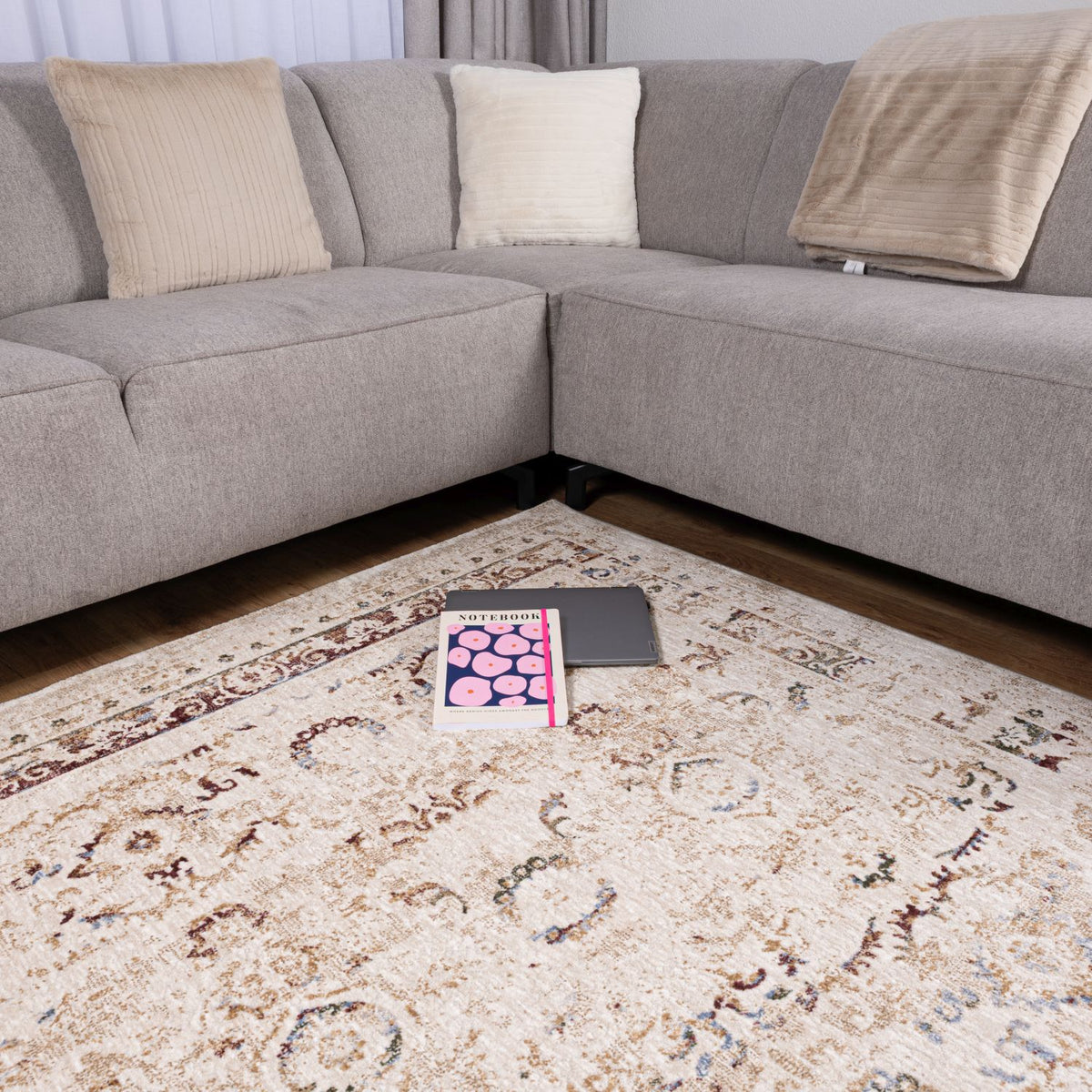 Tapis coloré à poils ras Omid Art