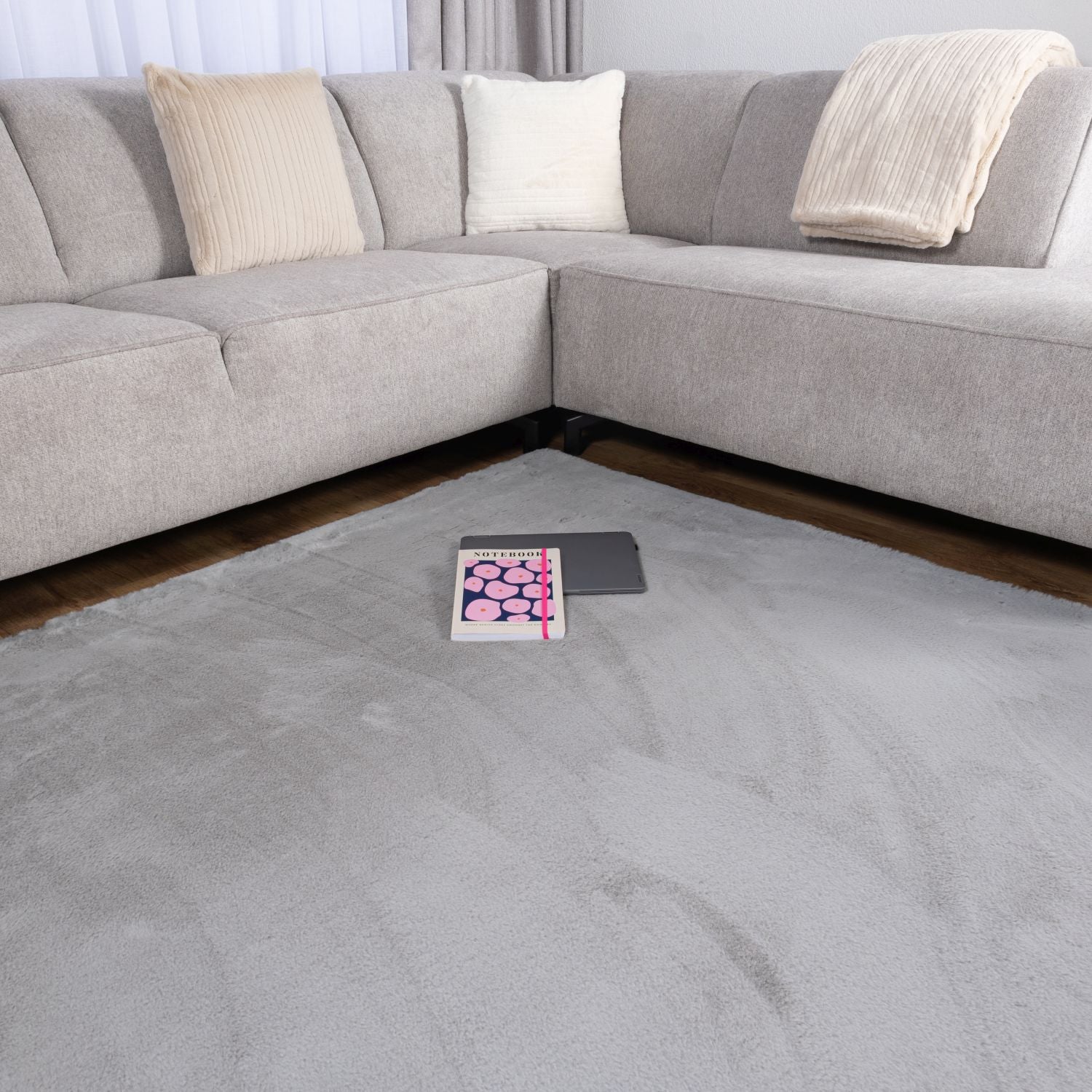 Grijs Tapijt Hoogpolig Vloerkleed met Anti-Slip – Omid Soft Fluffy – Superzacht Modern Tapijt - Omid Carpets