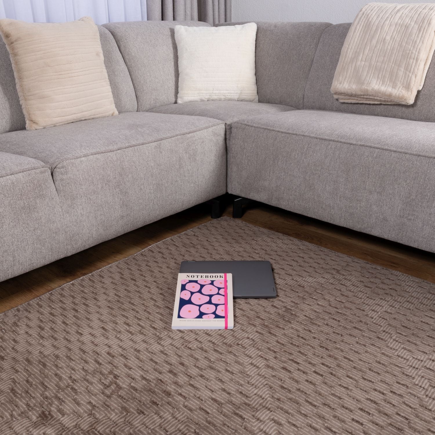 Bruin Tapijt Wasbaar Laagpolig Vloerkleed met Anti Slip Omid Modula Wasbaar op 30° - Omid Carpets