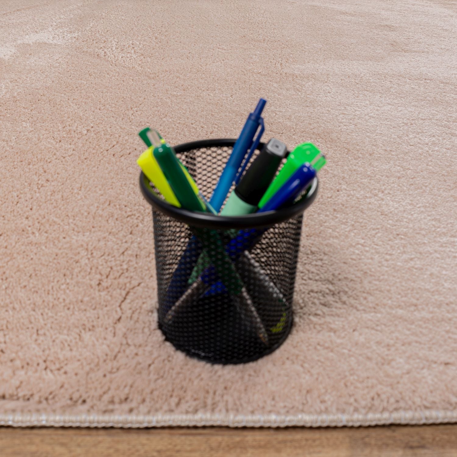 G.Beige Tapijt Wasbaar Laagpolig Vloerkleed met Anti Slip Omid Soft Comfort Wasbaar op 30° - Omid Carpets