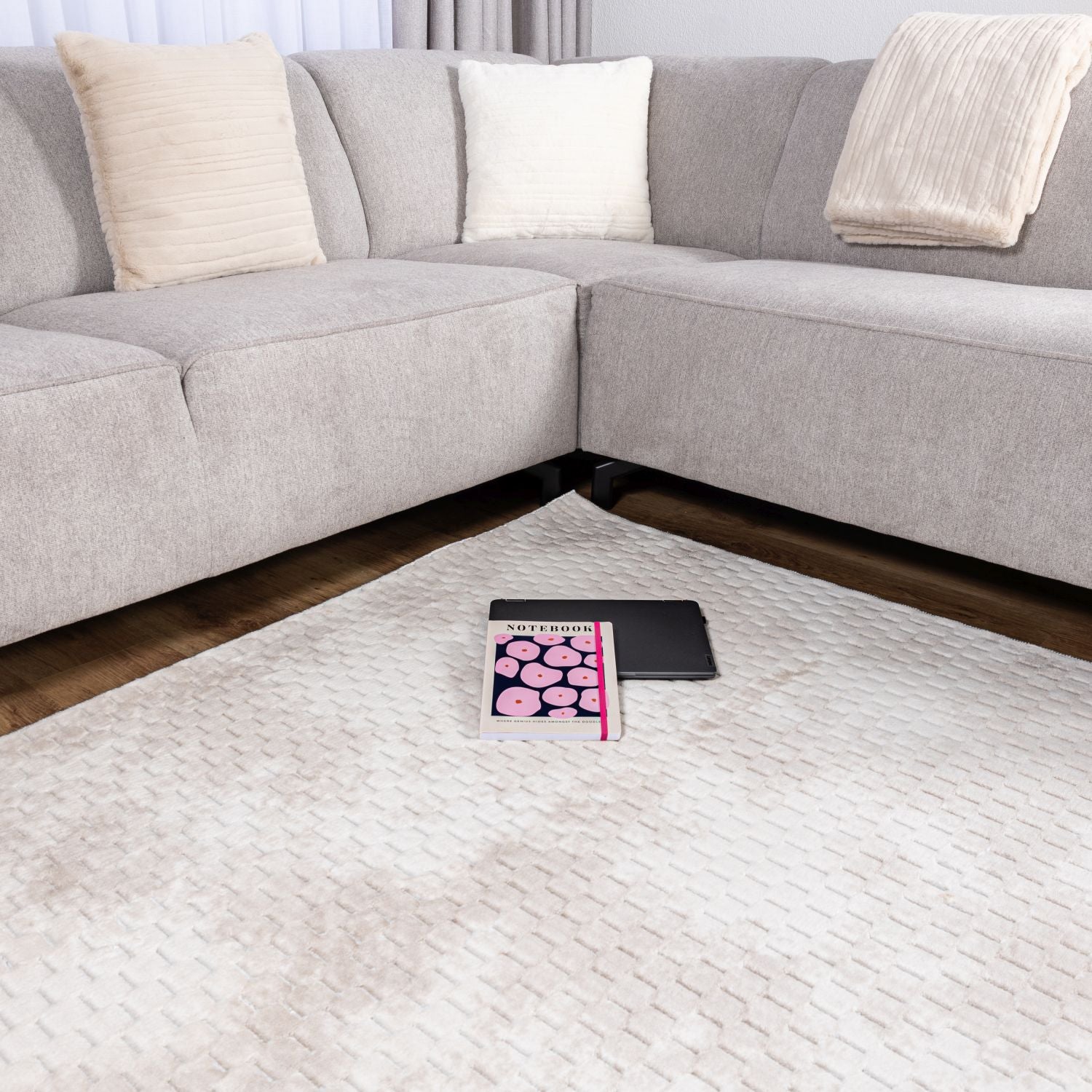 Crème Tapijt Wasbaar Laagpolig Vloerkleed met Anti Slip Omid Modula Wasbaar op 30° - Omid Carpets