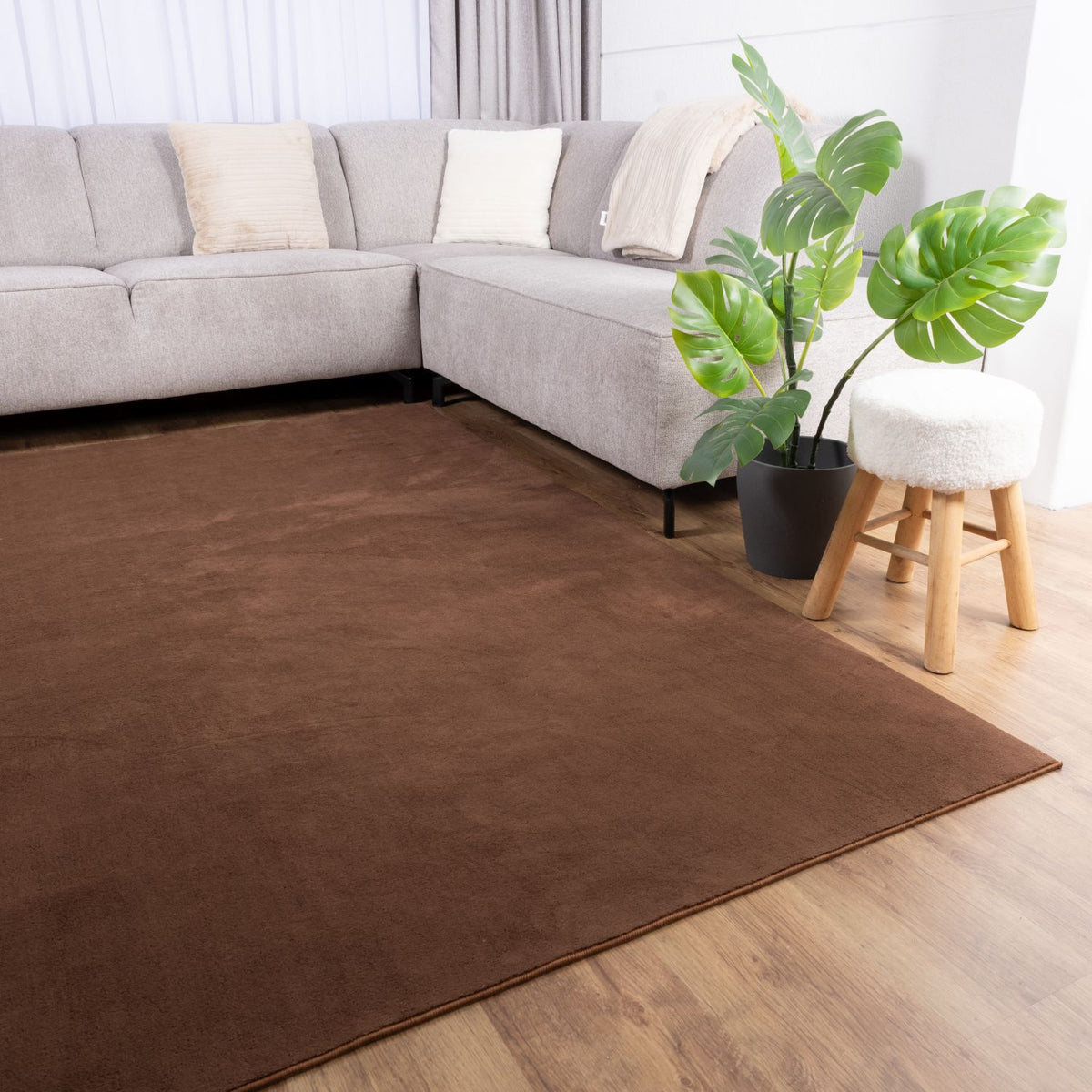 Tapis brun à poils courts Omid Brown Simplicity