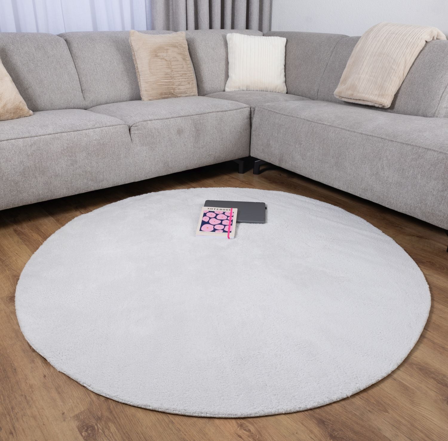 Lichtgrijs Rond Tapijt Laagpolig Rond Vloerkleed met Anti Slip Omid Soft Comfort Wasbaar op 30°
