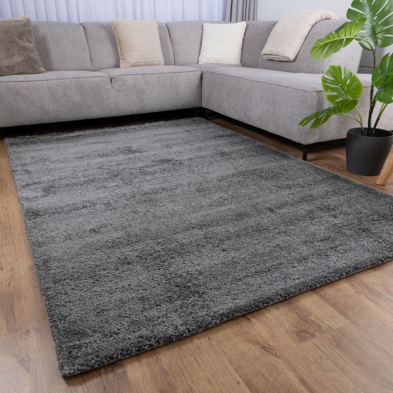 Donkergrijs Tapijt Hoogpolig Vloerkleed Omid Berber Luxe Shaggy
