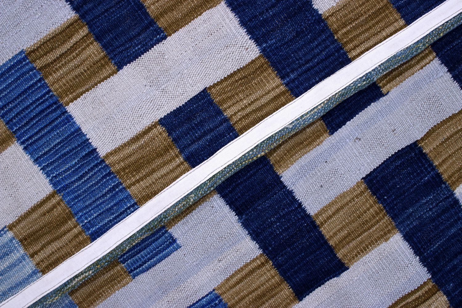 Blauw Tapijt Laagpolig Handgeweven Wollen Vloerkleed - Omid Afghan Modern Kelim 188x146