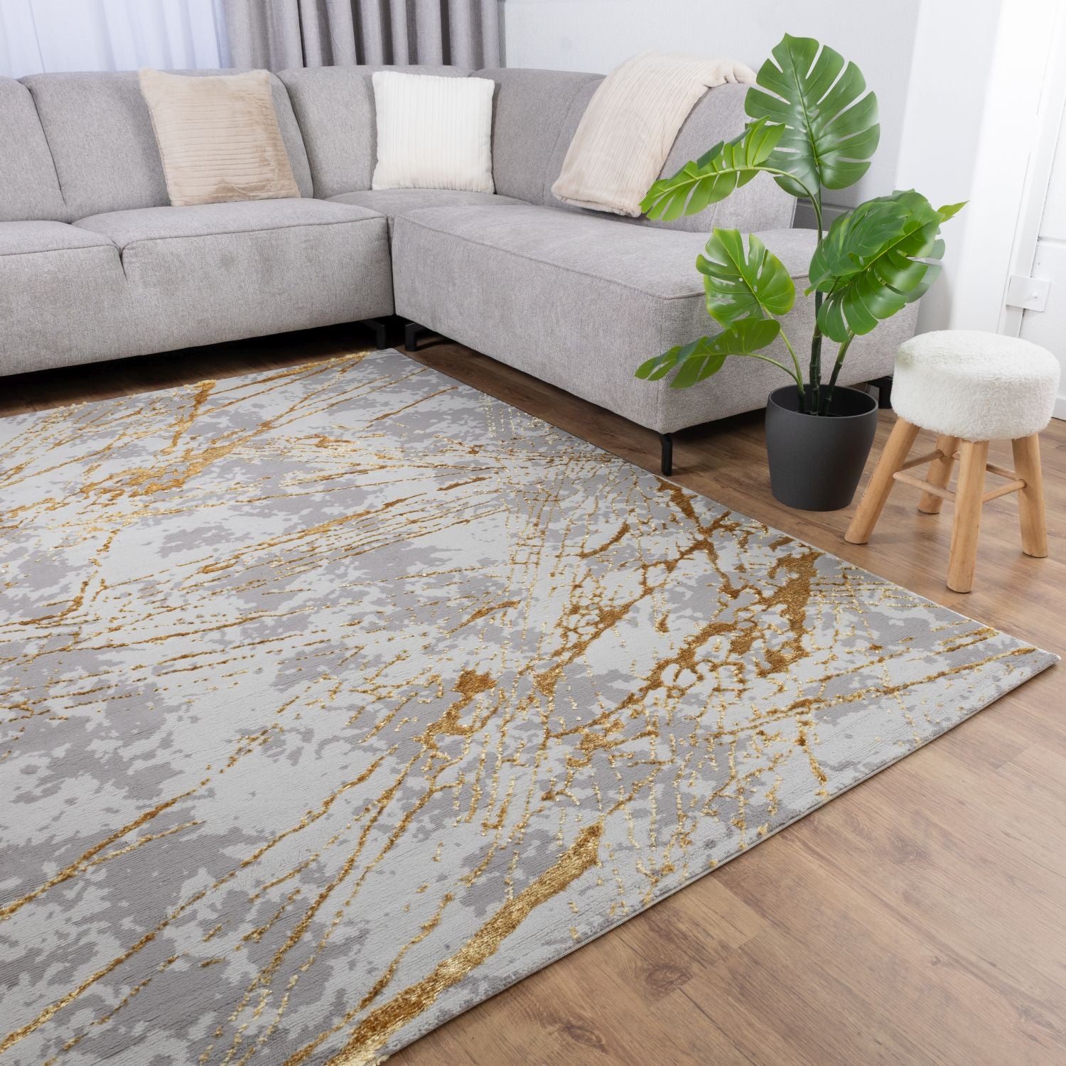 Grijs met Goud Tapijt Laagpolig Vloerkleed Omid Marbella