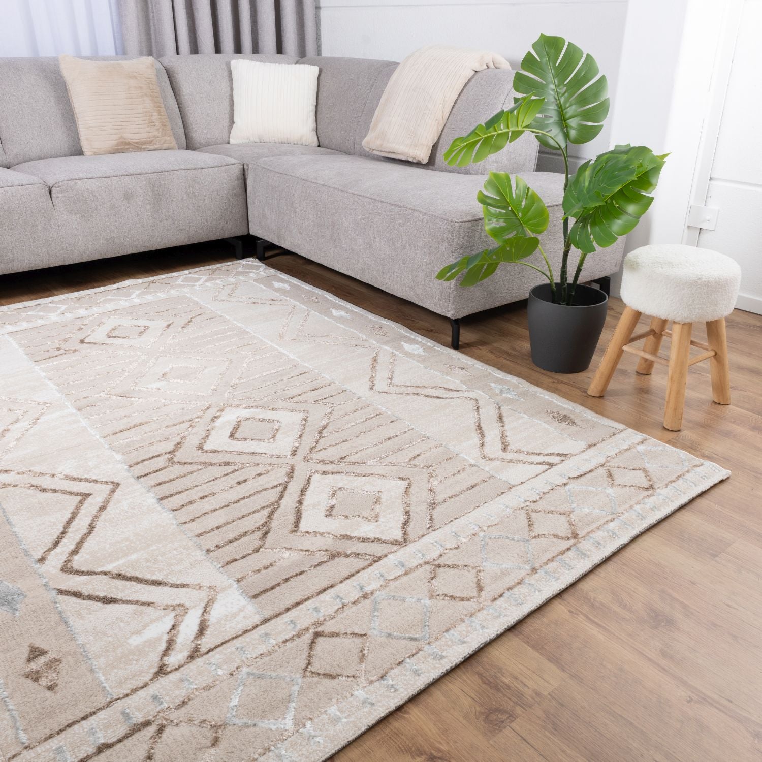 Beige Tapijt Laagpolig Vloerkleed Omid Marbella