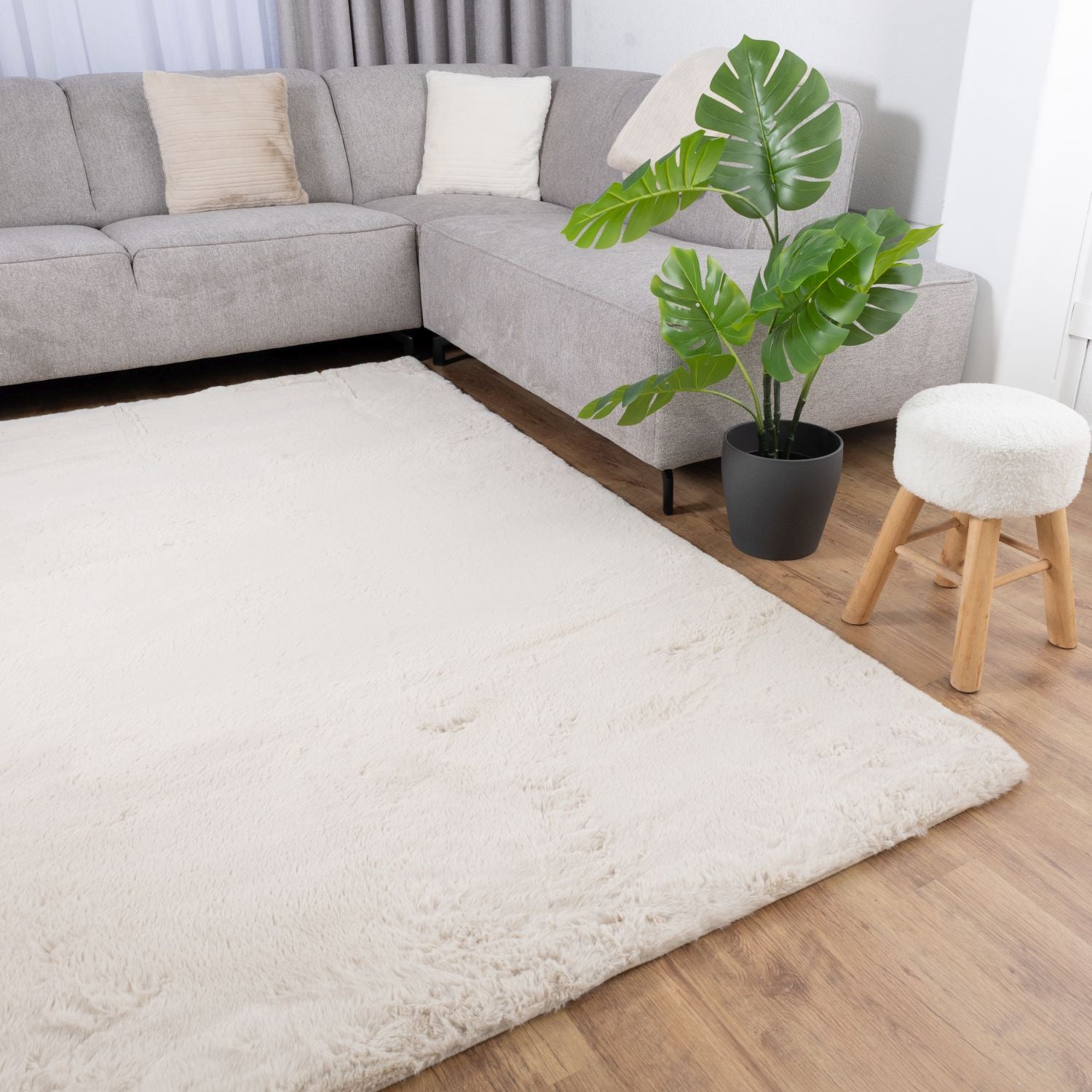 Crème Tapijt Zacht Hoogpolig Vloerkleed Omid Extra Fluffy