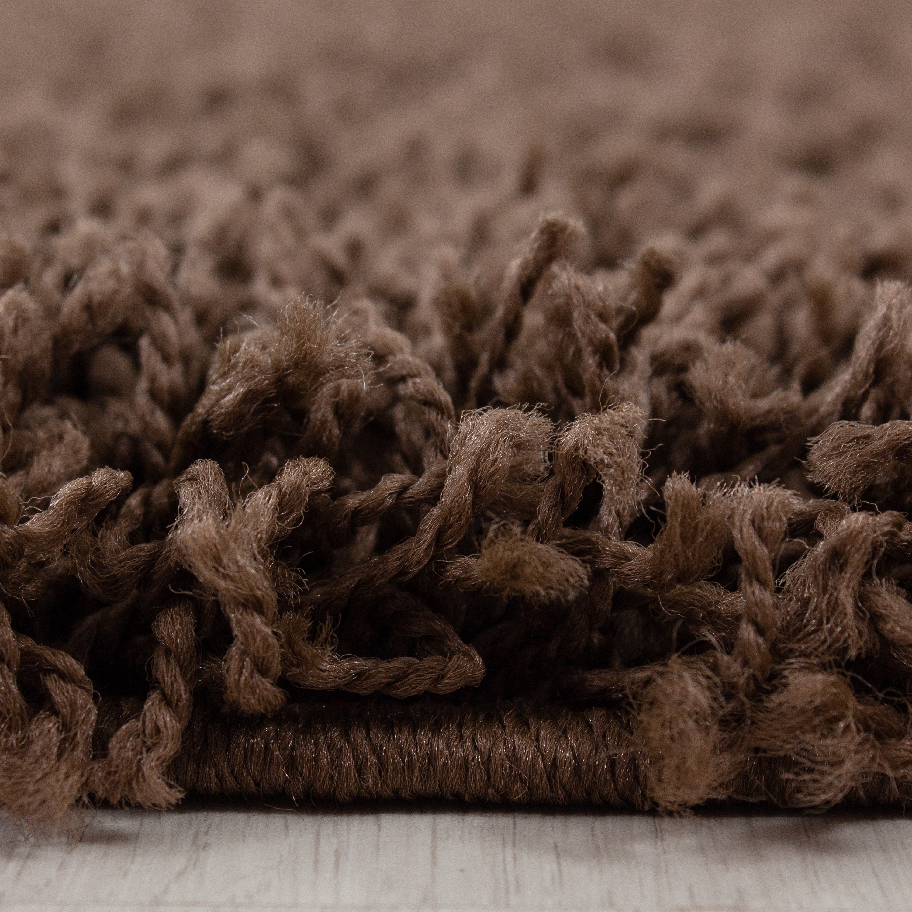 Bruin Tapijt Hoogpolig Vloerkleed - Omid Essential - Omid Carpets