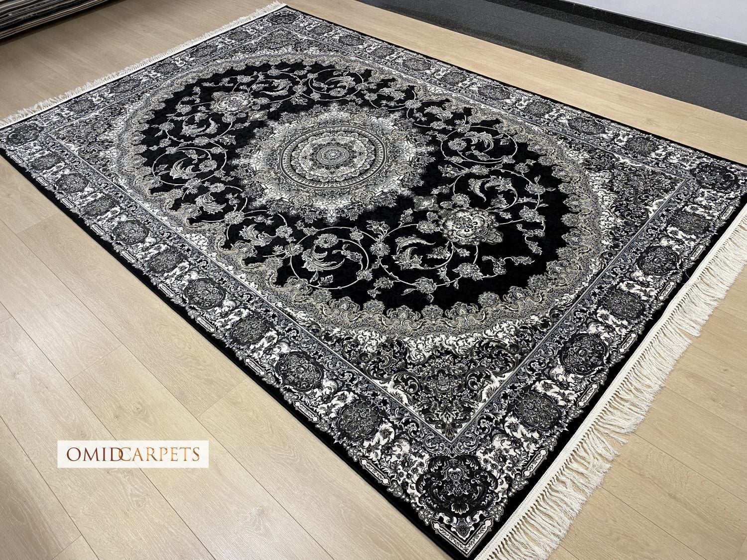 قالین 1200 شانه * Zwart Tapijt Laagpolig Klassiek Vloerkleed - Omid Premium Classic Hand Look - 3 Miljoen punten/m²