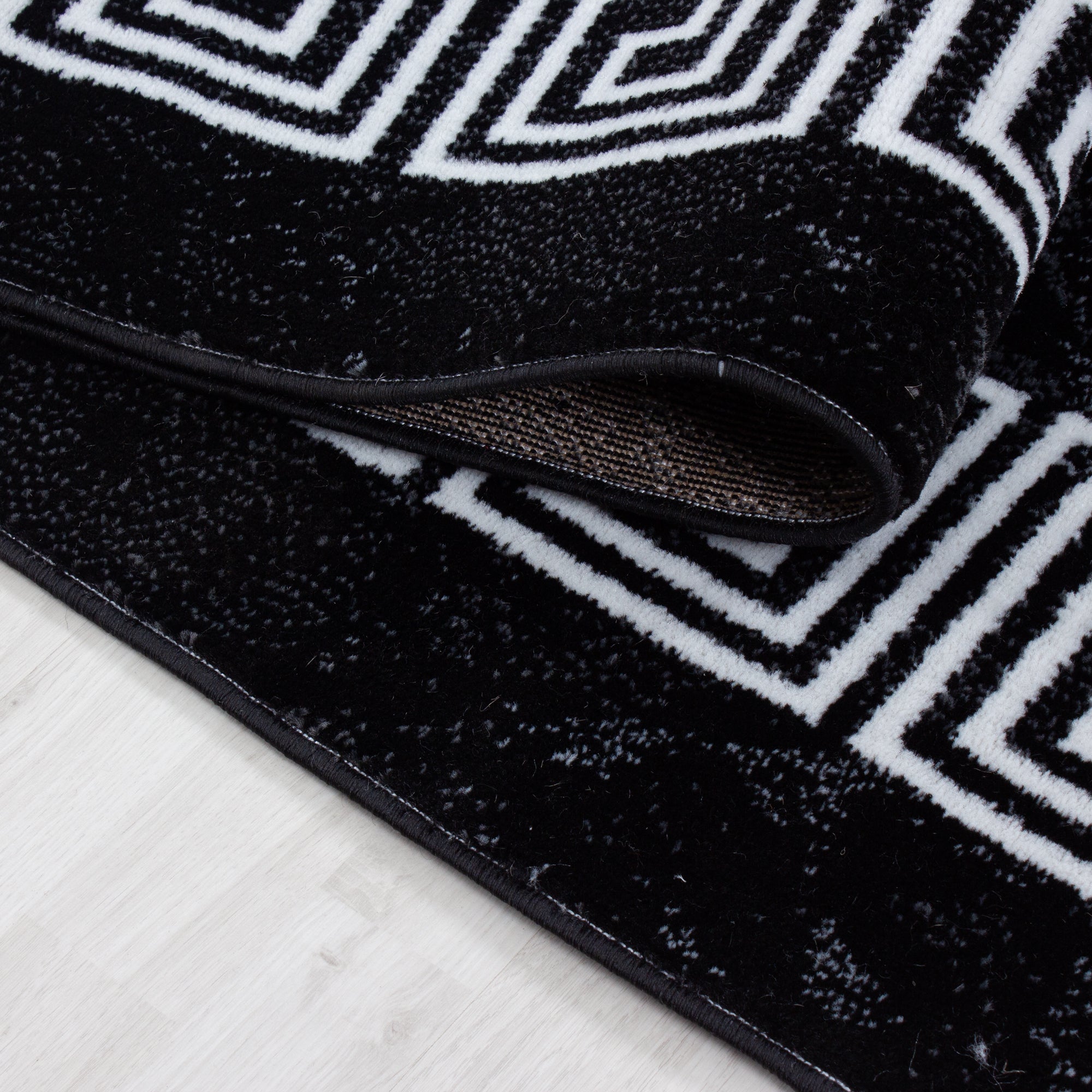 Zwart Tapijt Laagpolig Vloerkleed Omid Creative - Omid Carpets