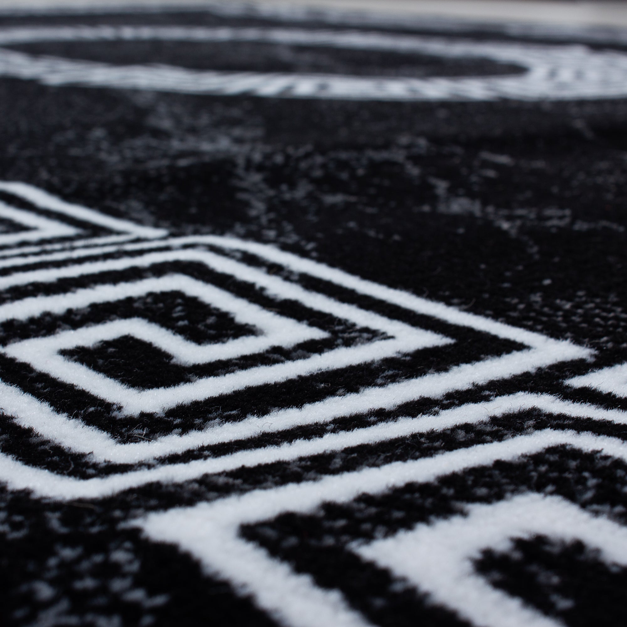 Zwart Tapijt Laagpolig Vloerkleed Omid Creative - Omid Carpets