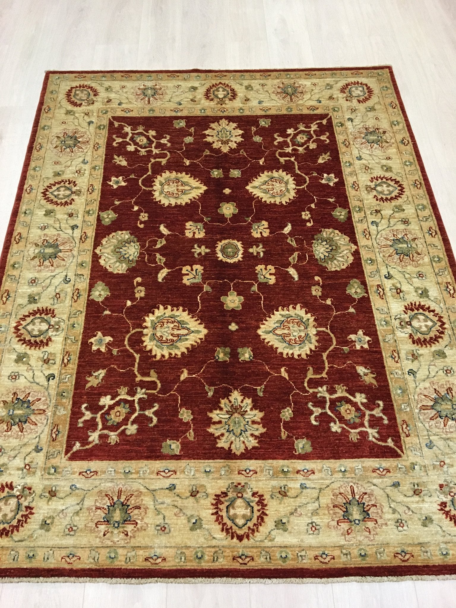 Koningsrode Ziegler Tapijt 198x155 - Omid Carpets