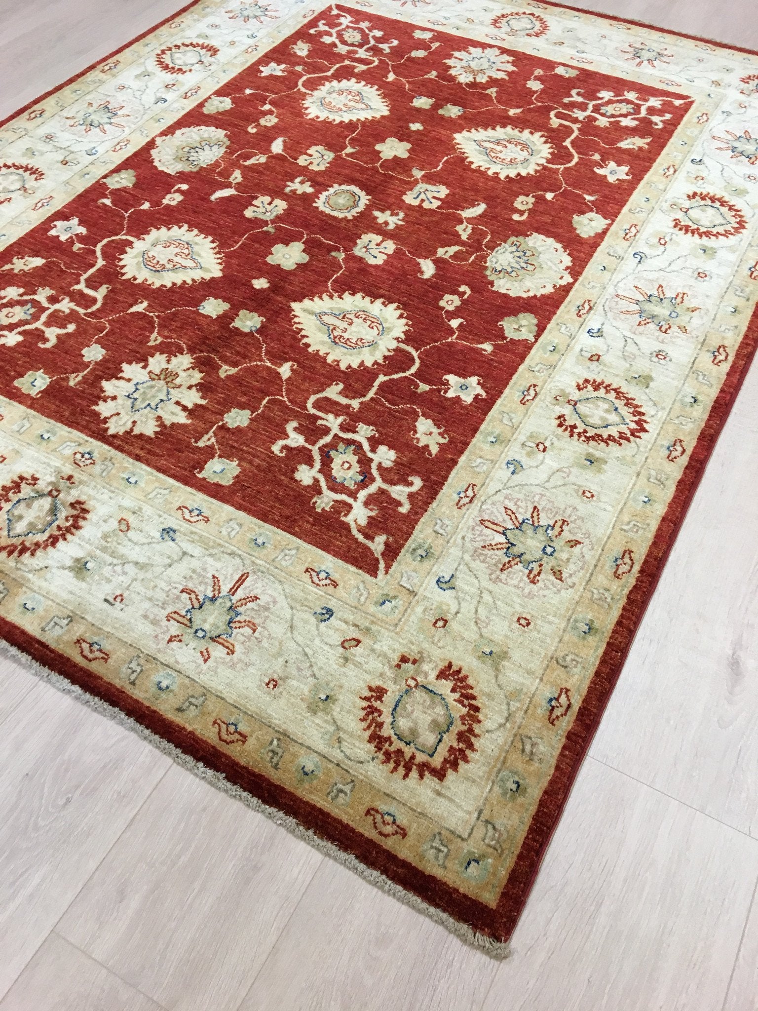 Koningsrode Ziegler Tapijt 198x155 - Omid Carpets