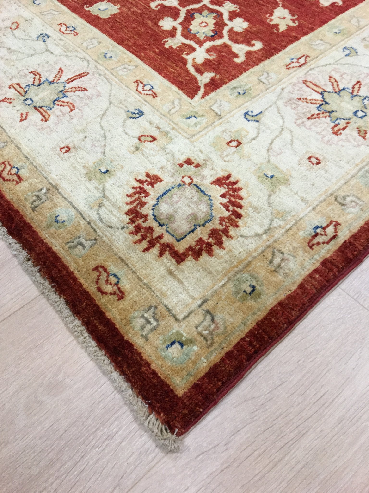 Koningsrode Ziegler Tapijt 198x155 - Omid Carpets