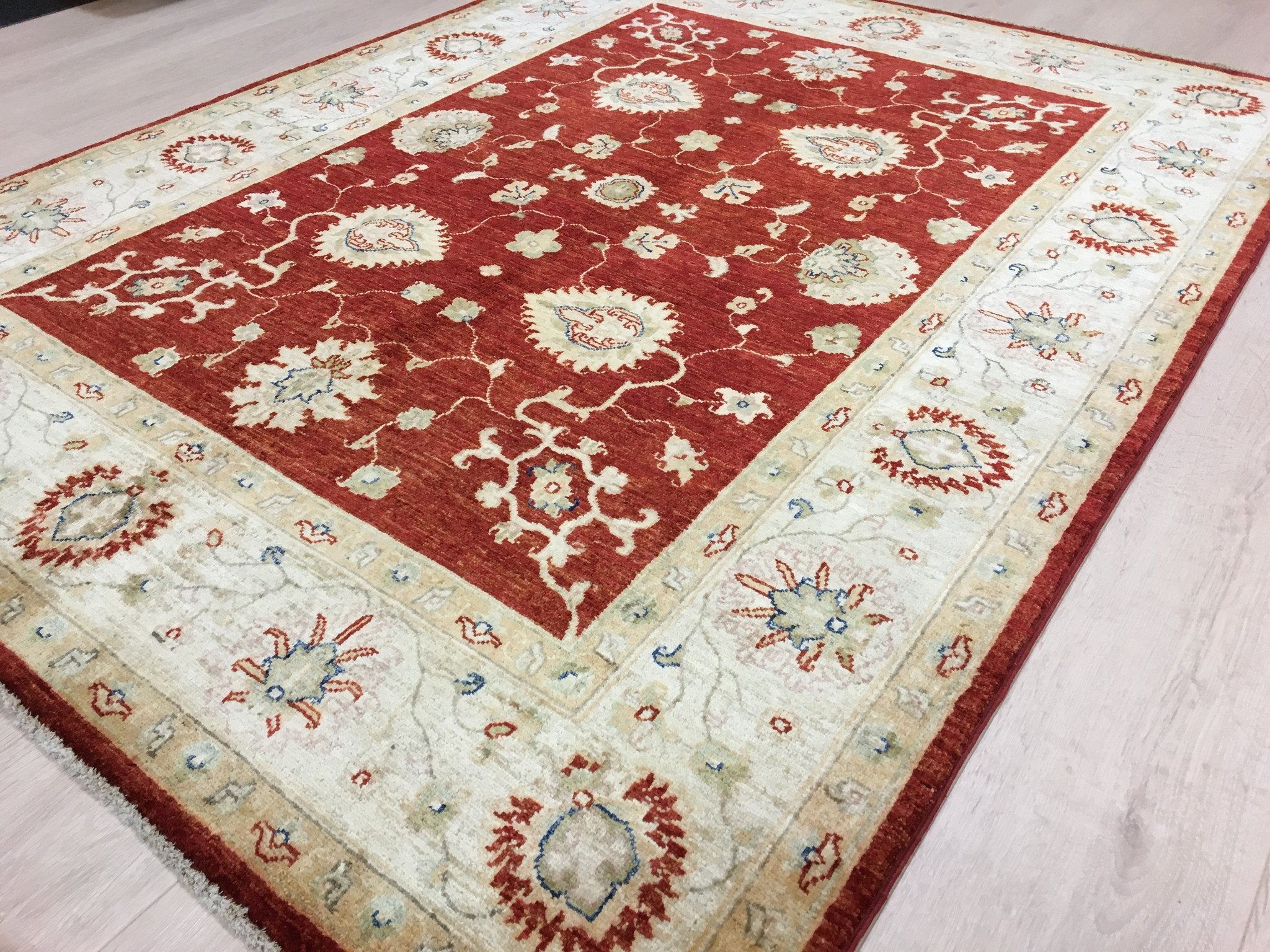 Koningsrode Ziegler Tapijt 198x155 - Omid Carpets