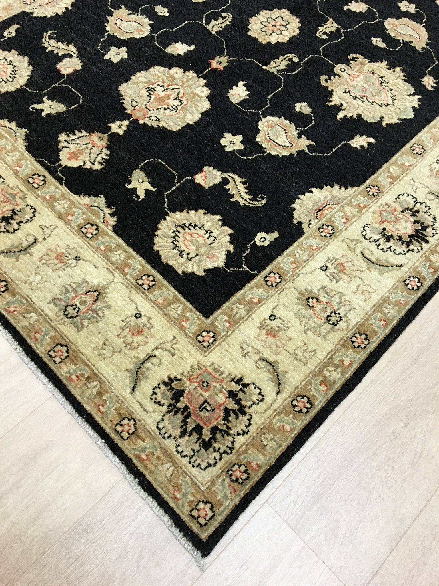 Twilight Ziegler Tapijt 203x156 - Omid Carpets