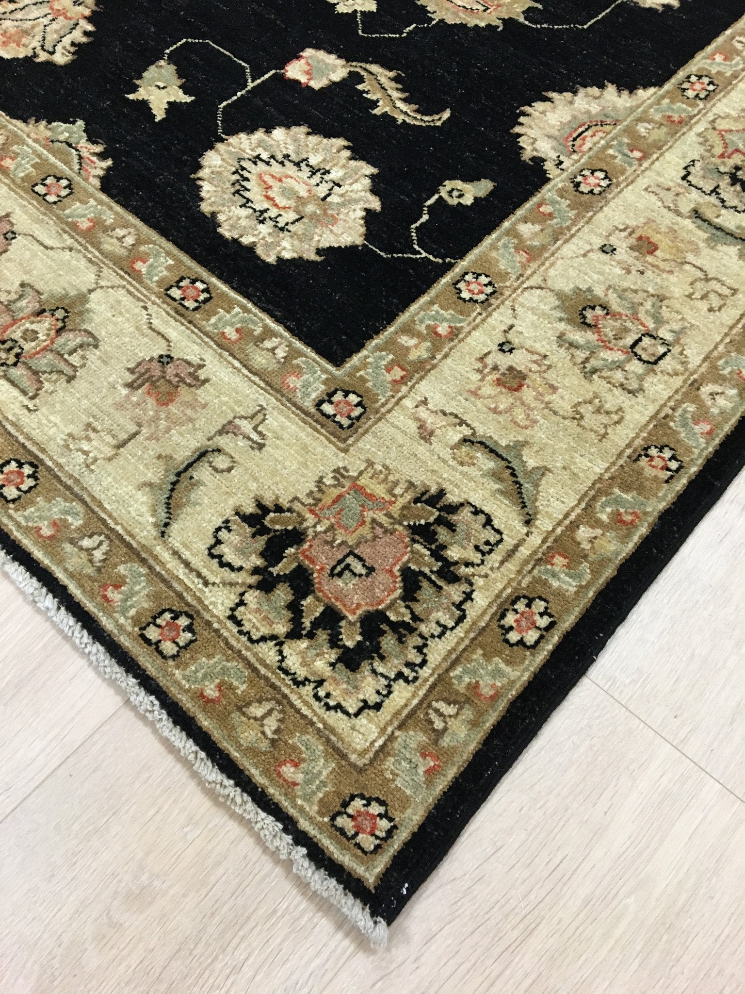 Twilight Ziegler Tapijt 203x156 - Omid Carpets