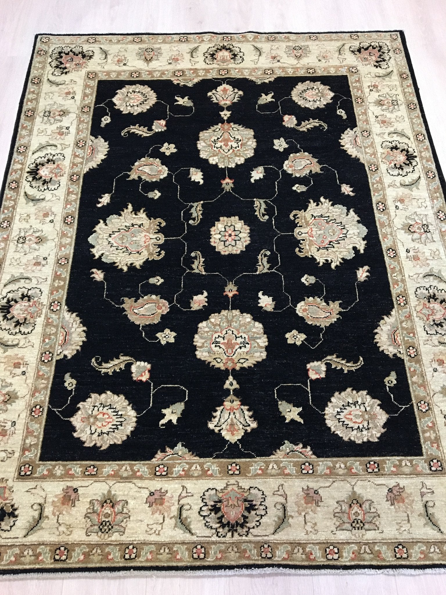 Twilight Ziegler Tapijt 203x156 - Omid Carpets