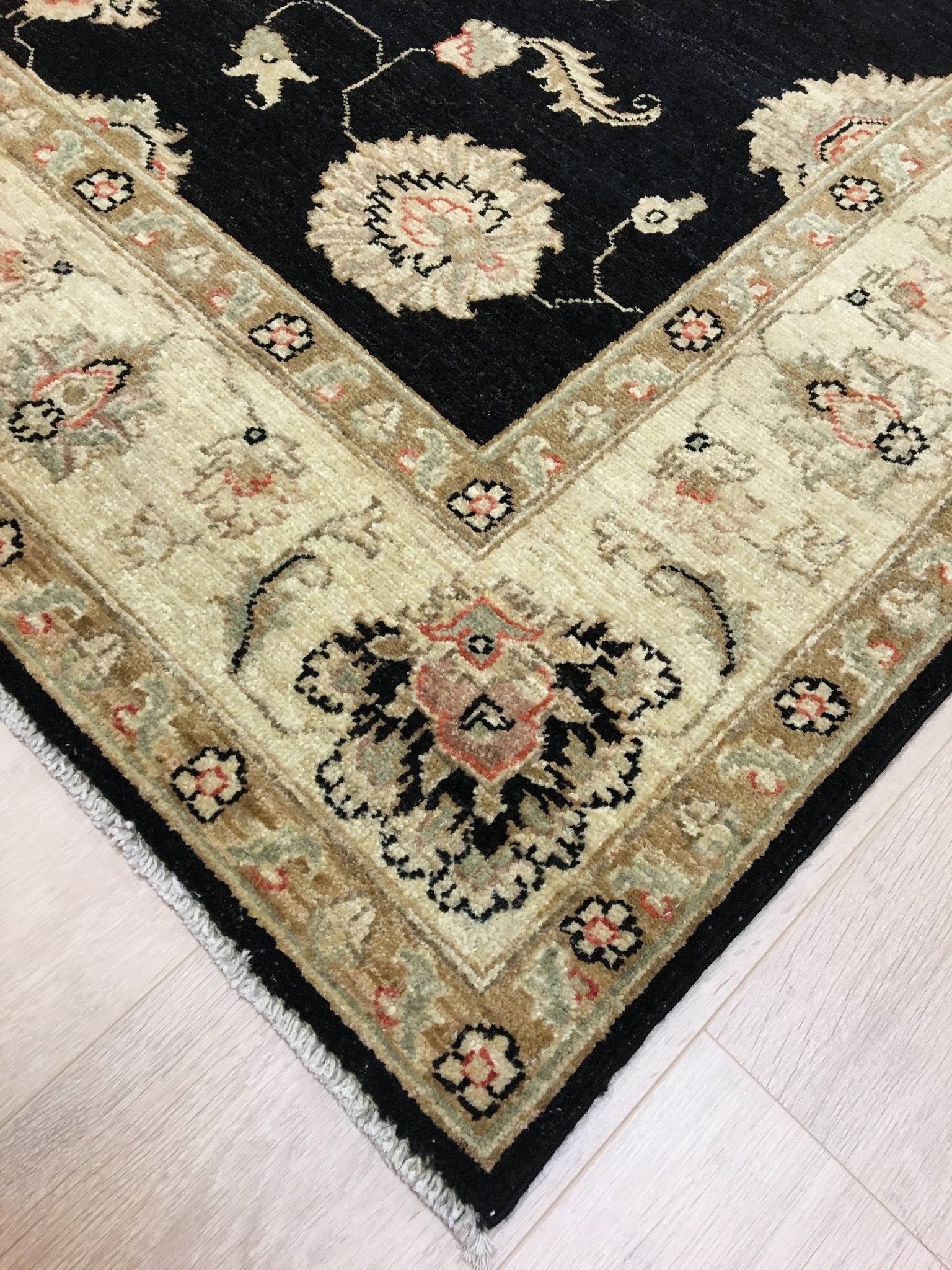 Twilight Ziegler Tapijt 203x156 - Omid Carpets