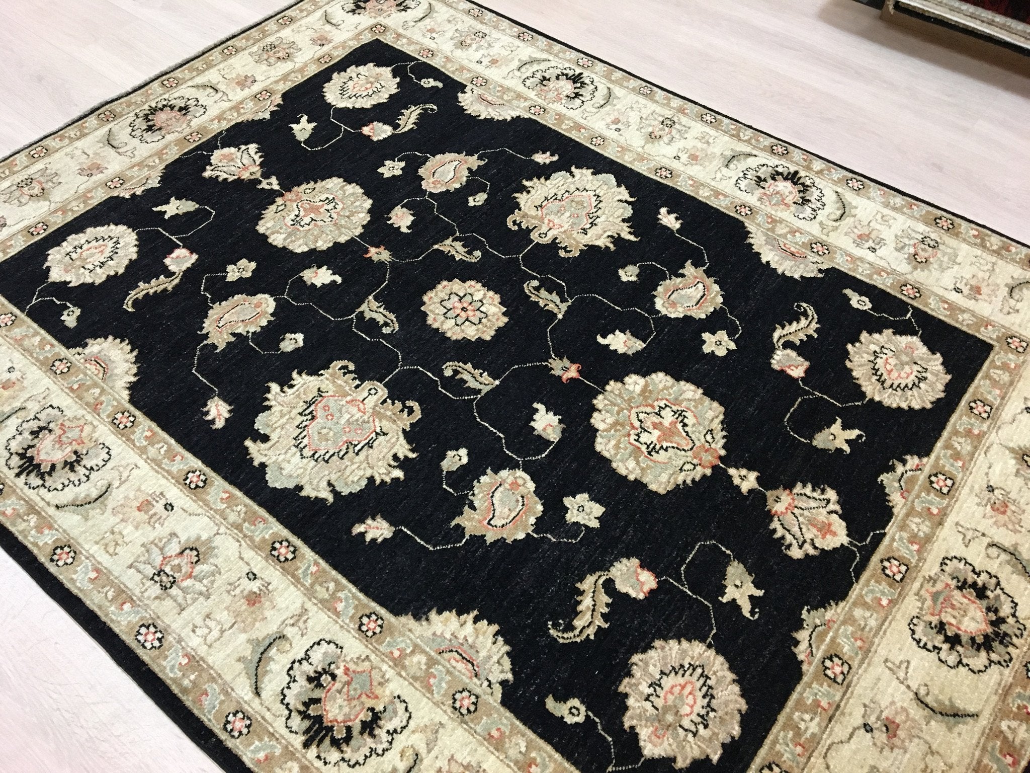 Twilight Ziegler Tapijt 203x156 - Omid Carpets