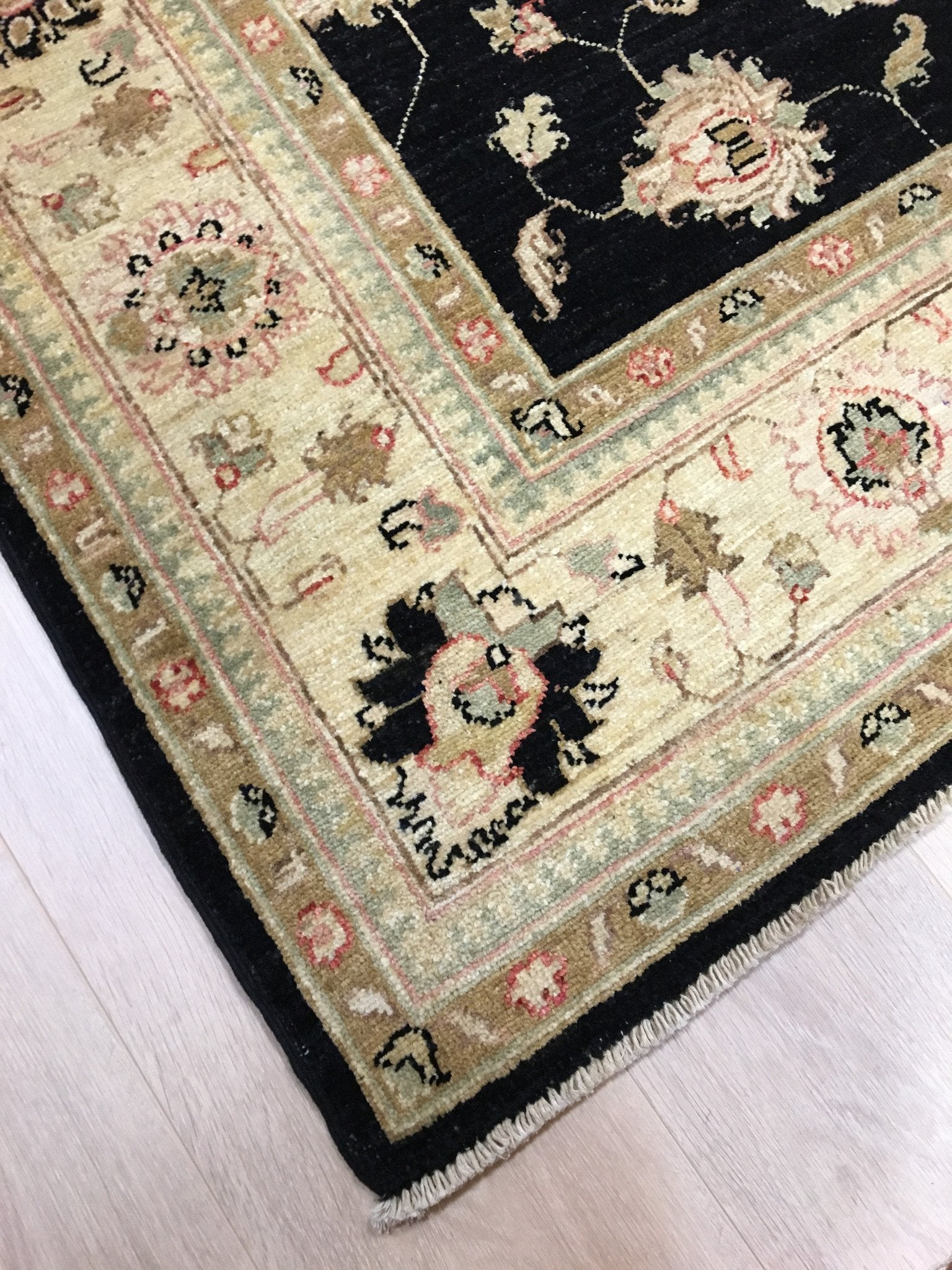 Twilight Ziegler Tapijt 204x148 - Omid Carpets