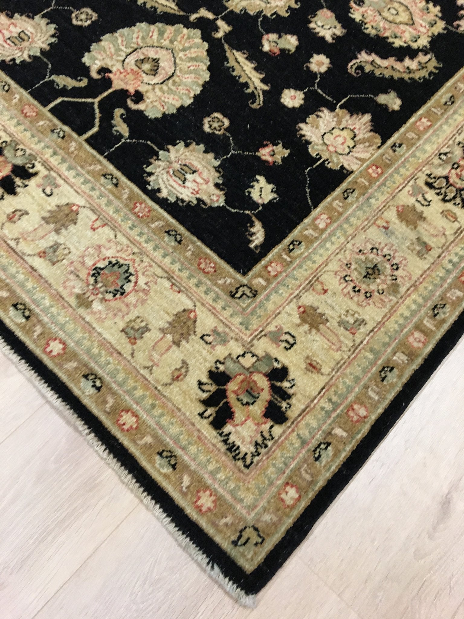 Twilight Ziegler Tapijt 204x148 - Omid Carpets