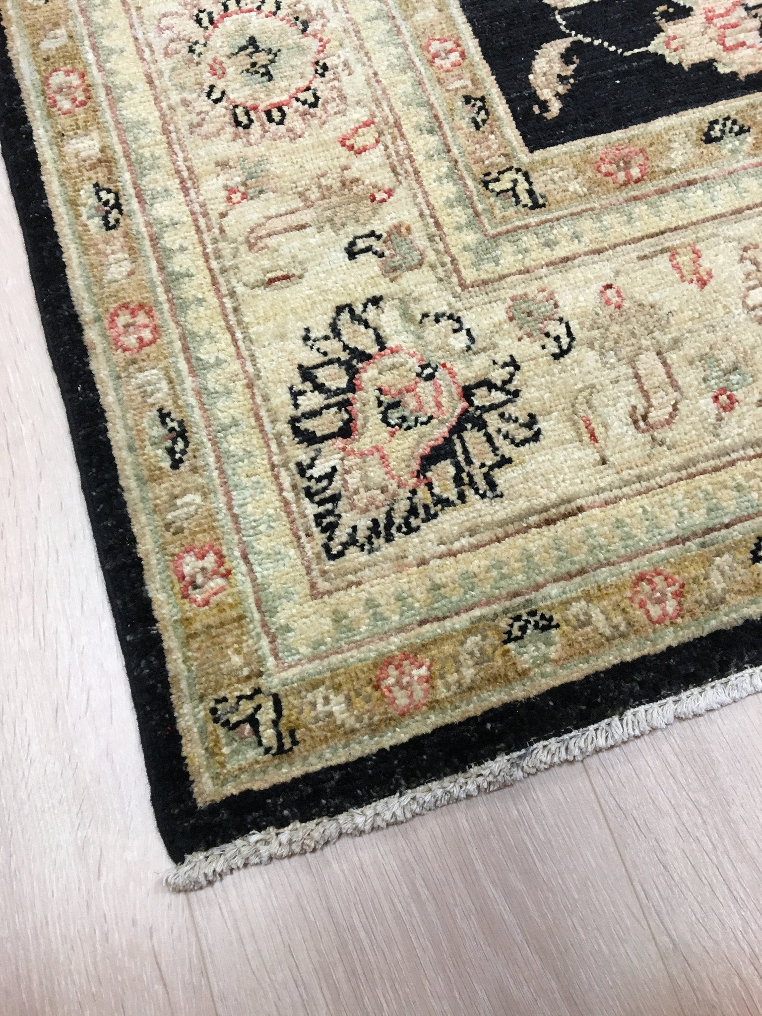 Twilight Ziegler Tapijt 204x148 - Omid Carpets