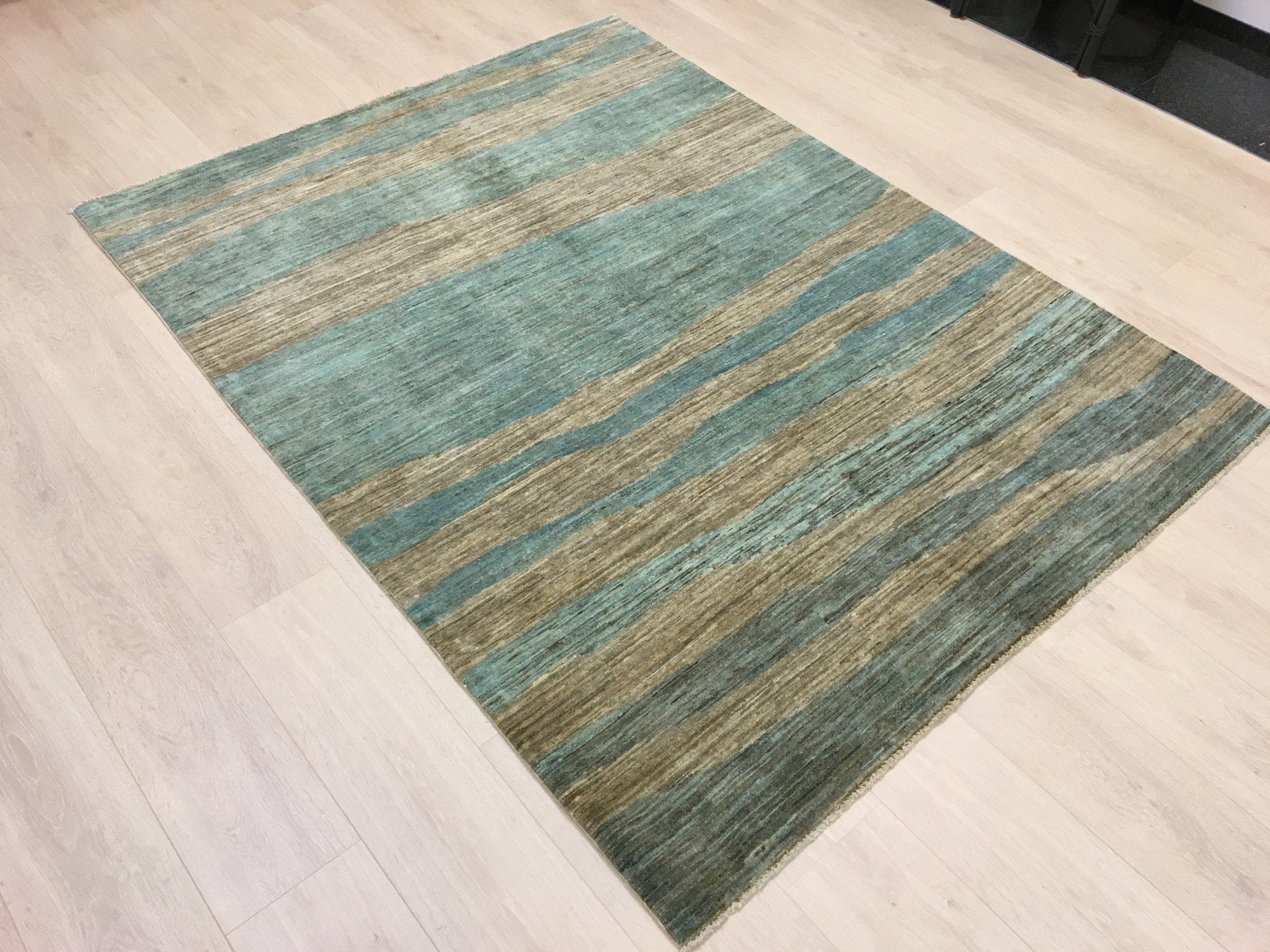 Natural Gabah 200x154 - Omid Carpets