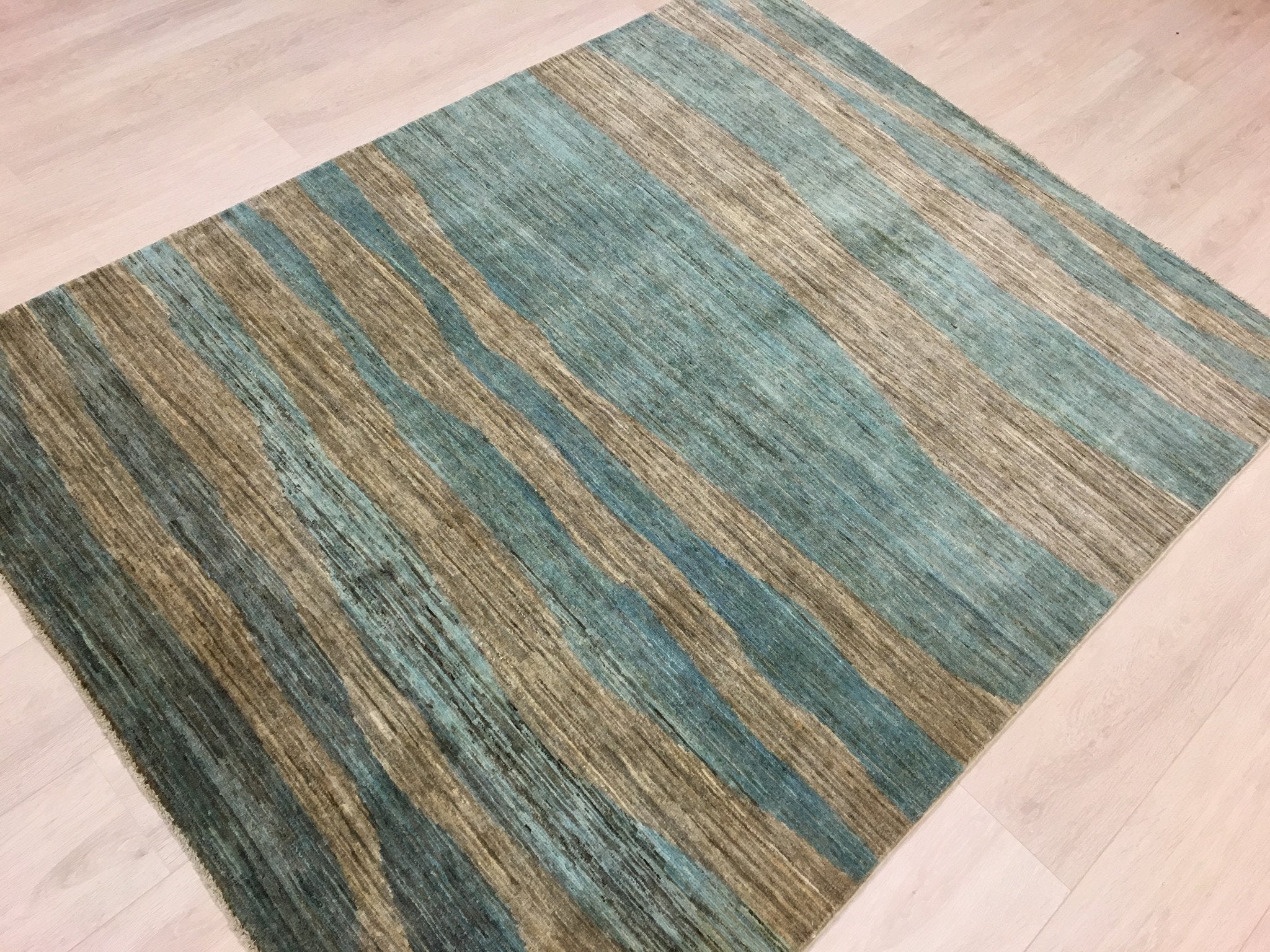 Natural Gabah 200x154 - Omid Carpets