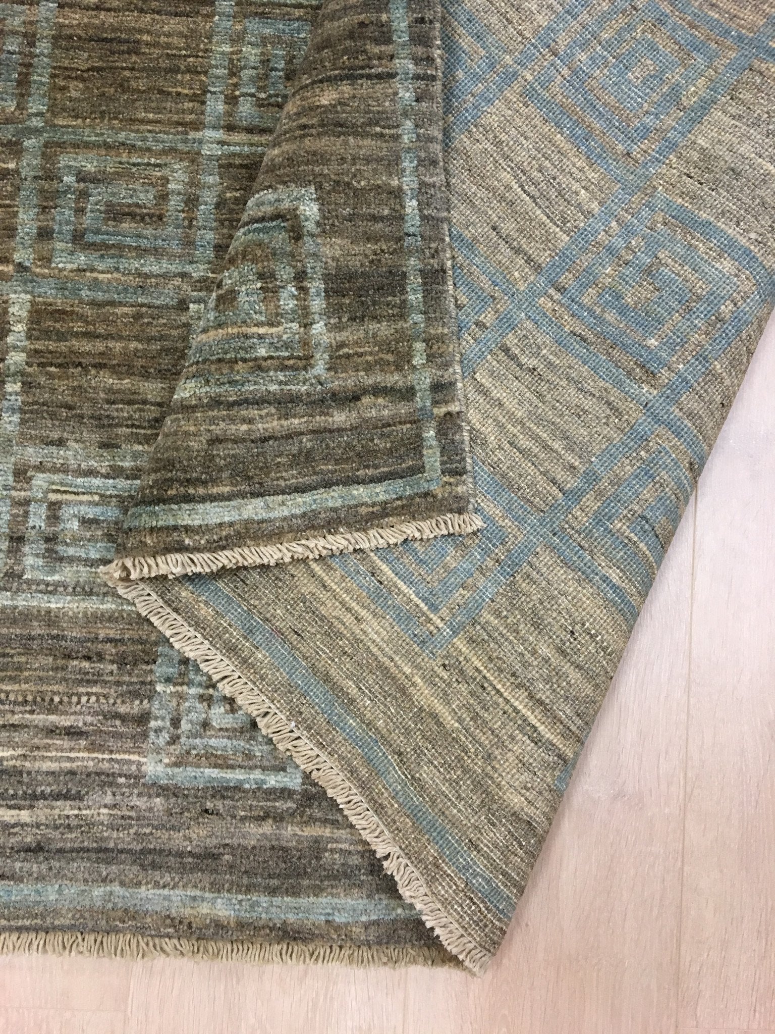Bruine Marble Gabbah Tapijt 191x151 - Omid Carpets