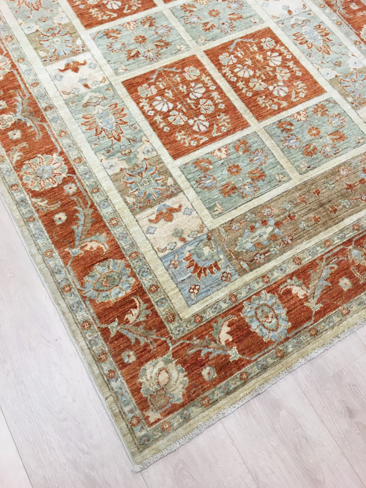 Chobi Bakhtiari 197x149 - Omid Carpets