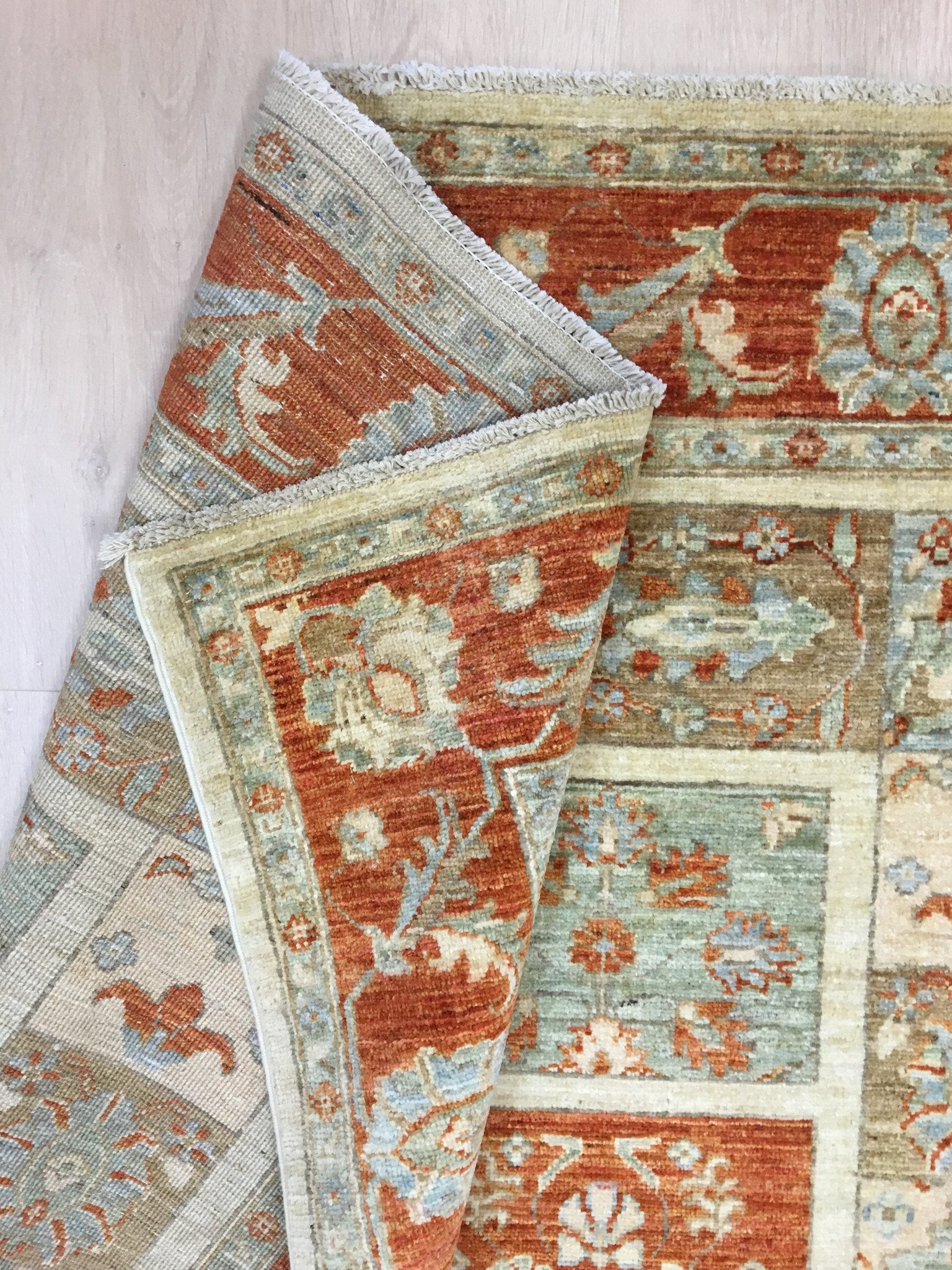 Chobi Bakhtiari 197x149 - Omid Carpets