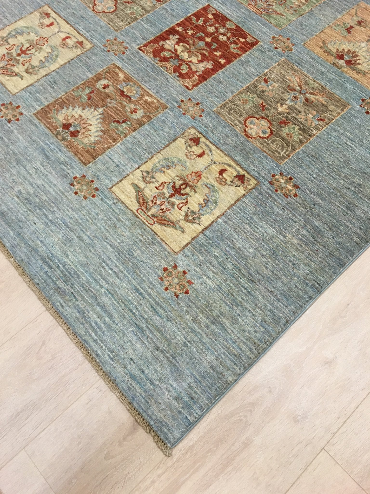 Chobi Bakthiari 199x151 - Omid Carpets