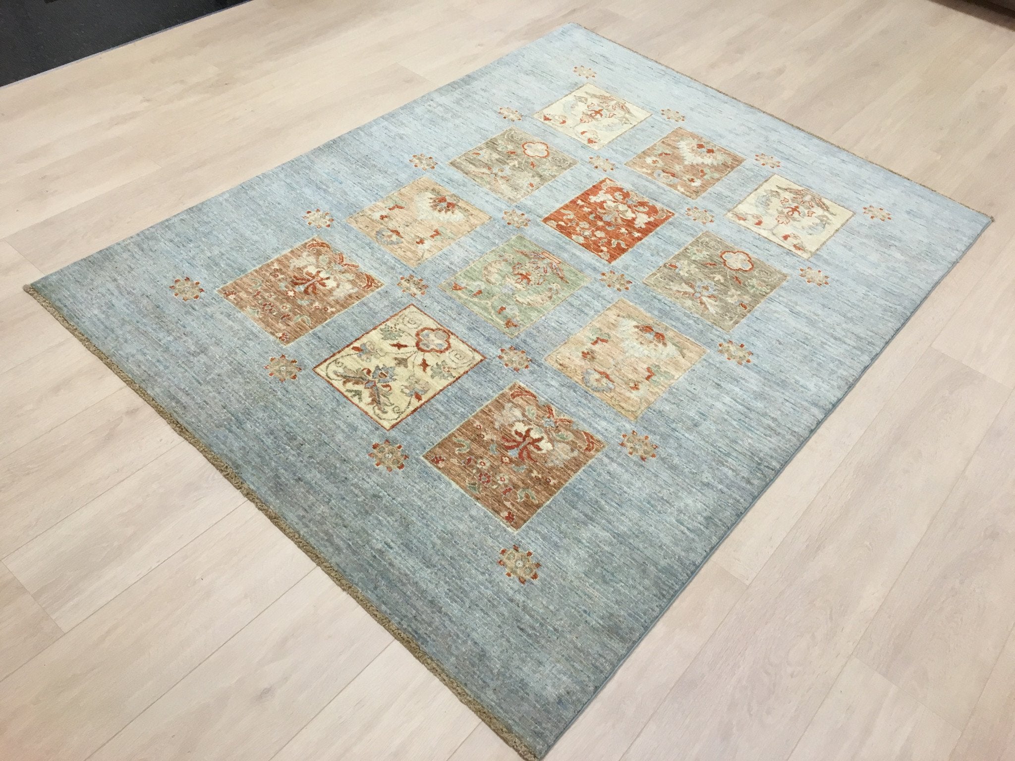 Chobi Bakthiari 199x151 - Omid Carpets