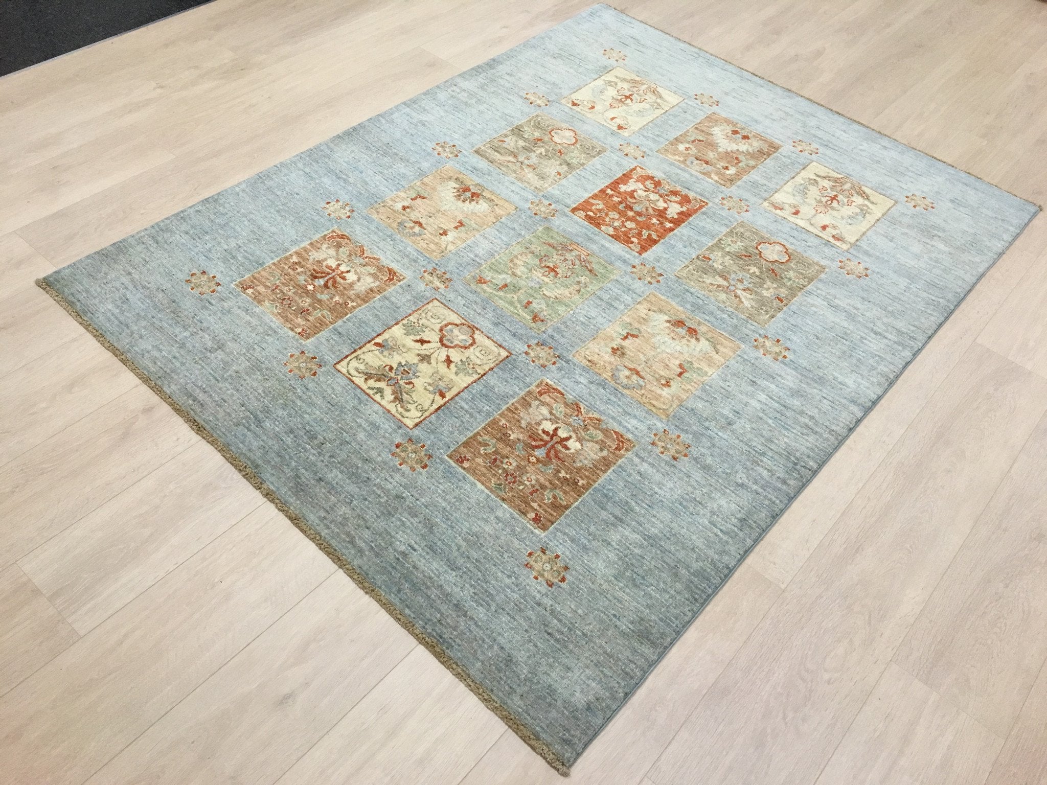 Chobi Bakthiari 199x151 - Omid Carpets