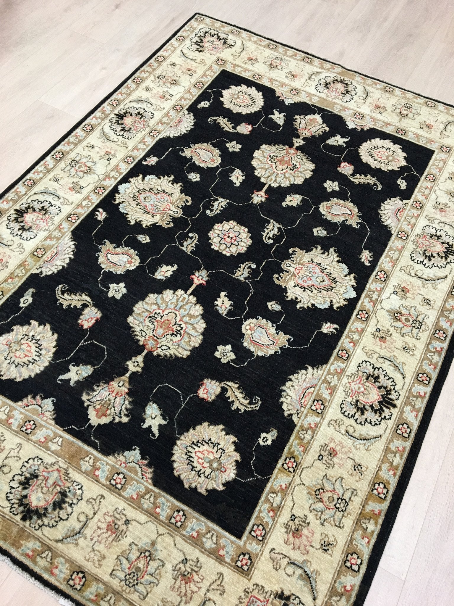 Twilight Ziegler Tapijt 212x151 - Omid Carpets