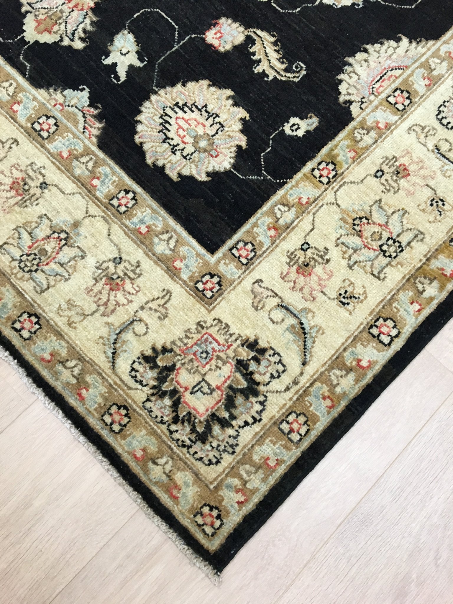 Twilight Ziegler Tapijt 212x151 - Omid Carpets