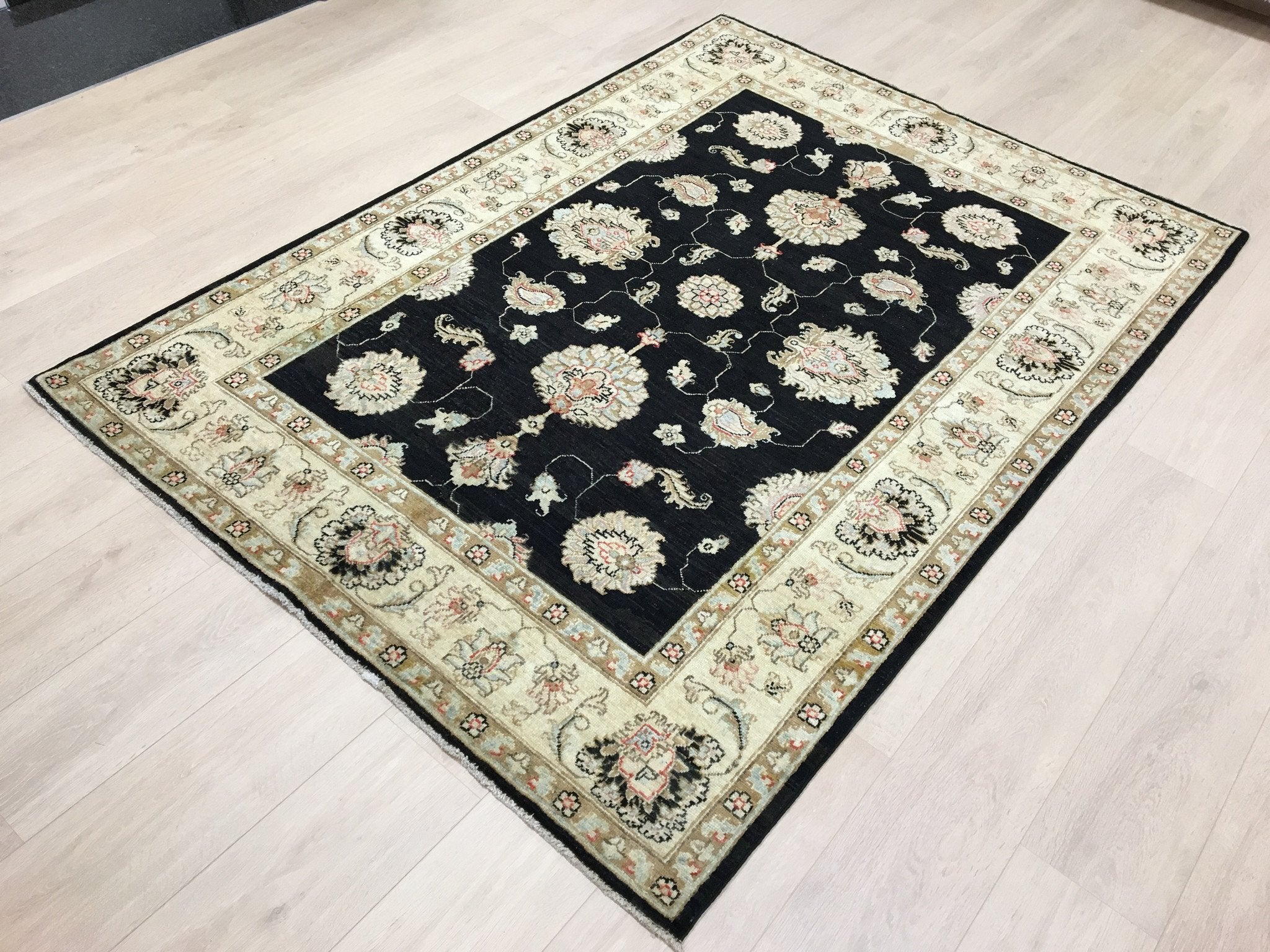 Twilight Ziegler Tapijt 212x151 - Omid Carpets