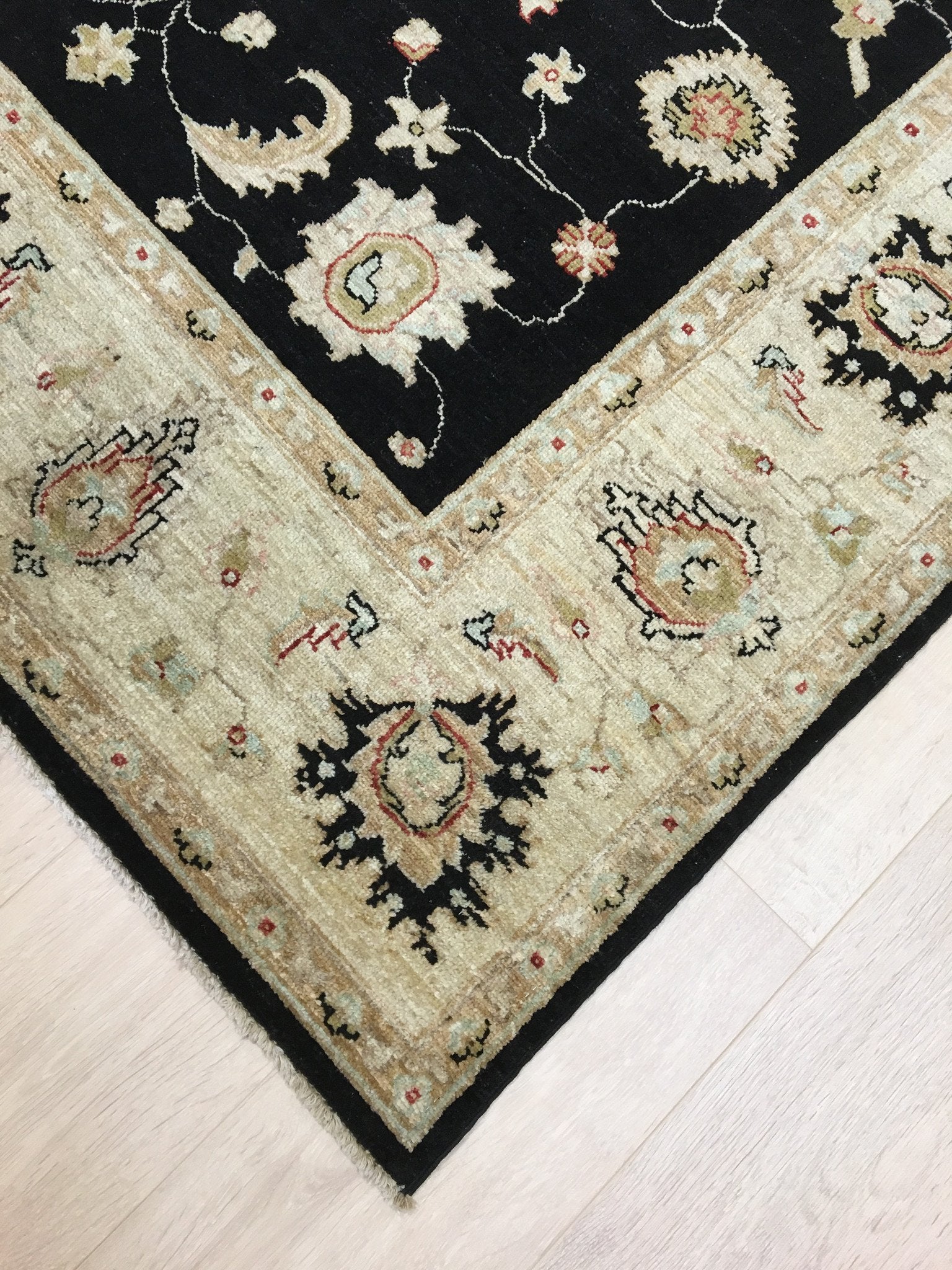 Twilight Ziegler Tapijt 196x151 - Omid Carpets