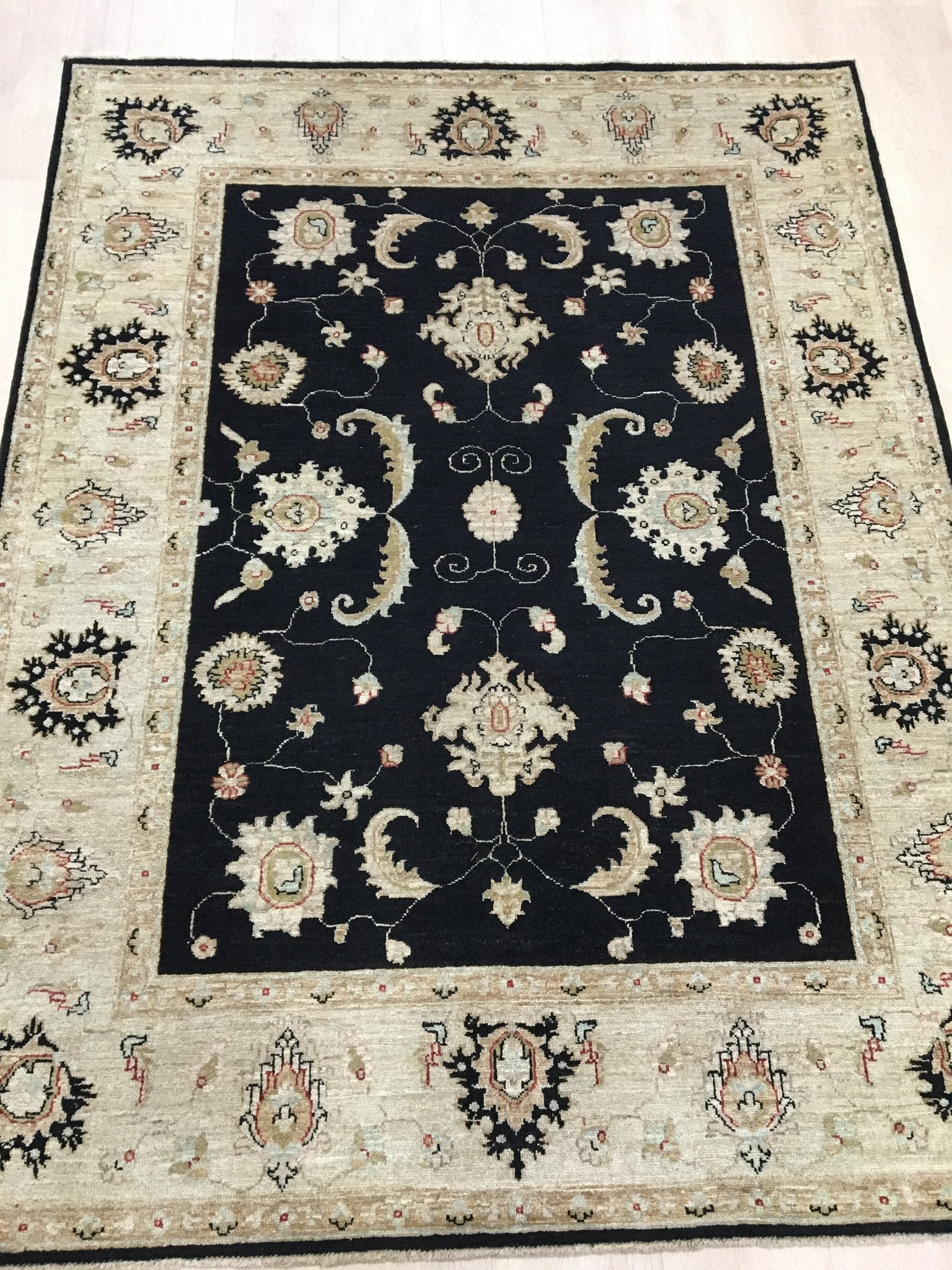 Twilight Ziegler Tapijt 196x151 - Omid Carpets