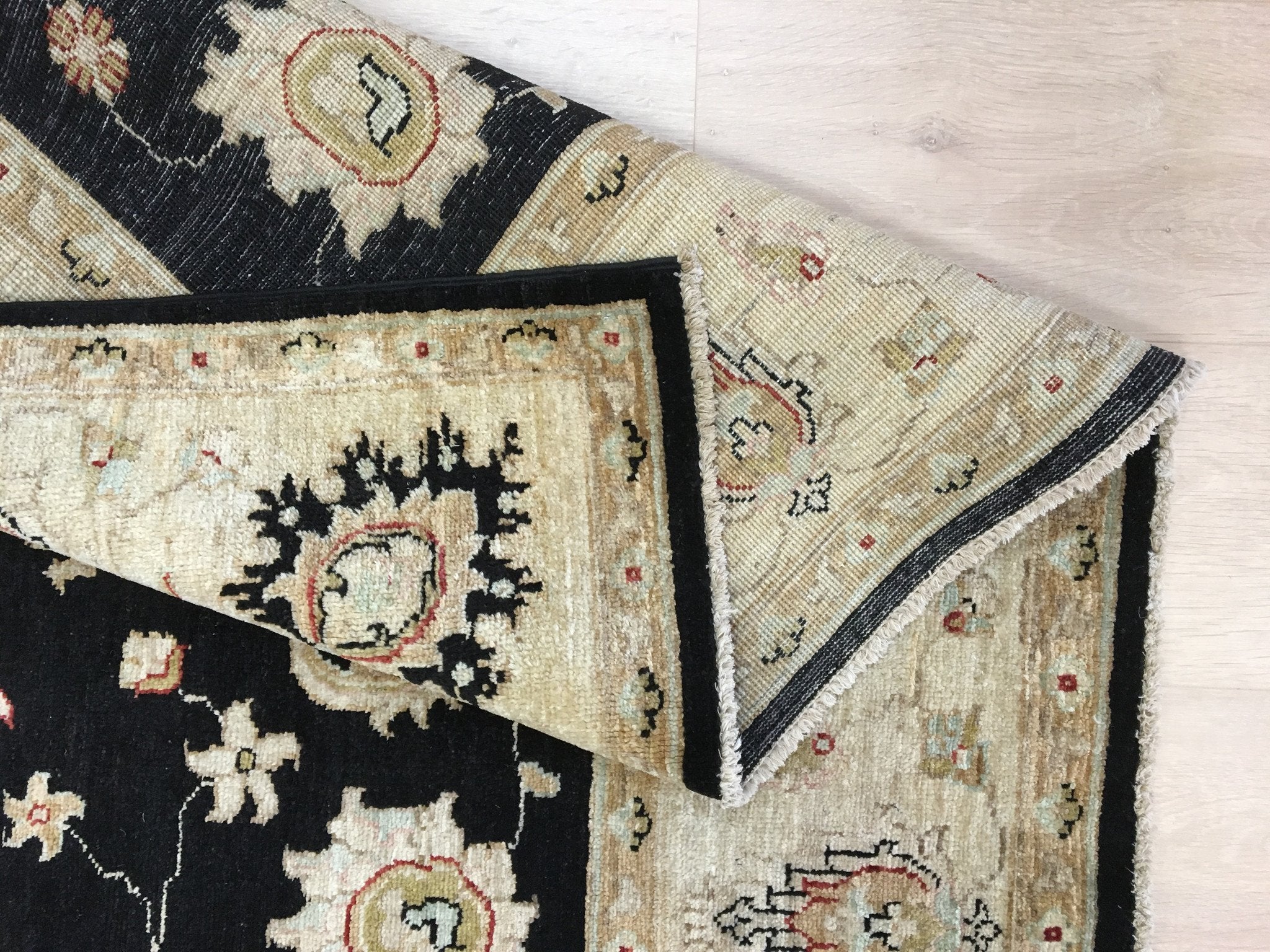 Twilight Ziegler Tapijt 196x151 - Omid Carpets