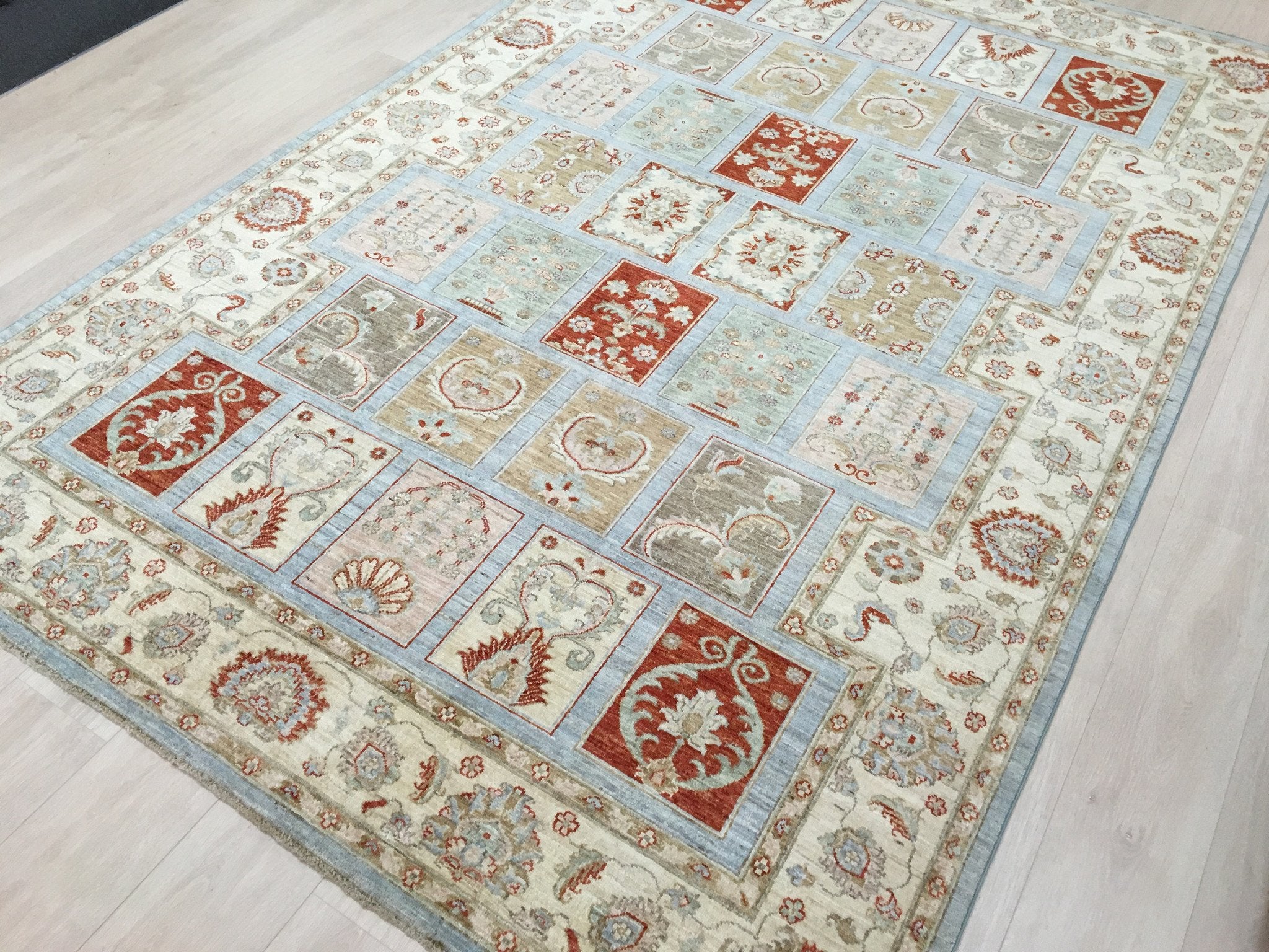Chobi Bakhtiari 301x202 - Omid Carpets