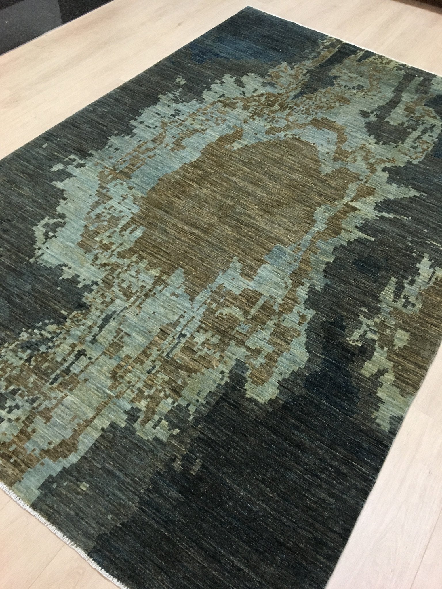 Modern 291x191 - Omid Carpets
