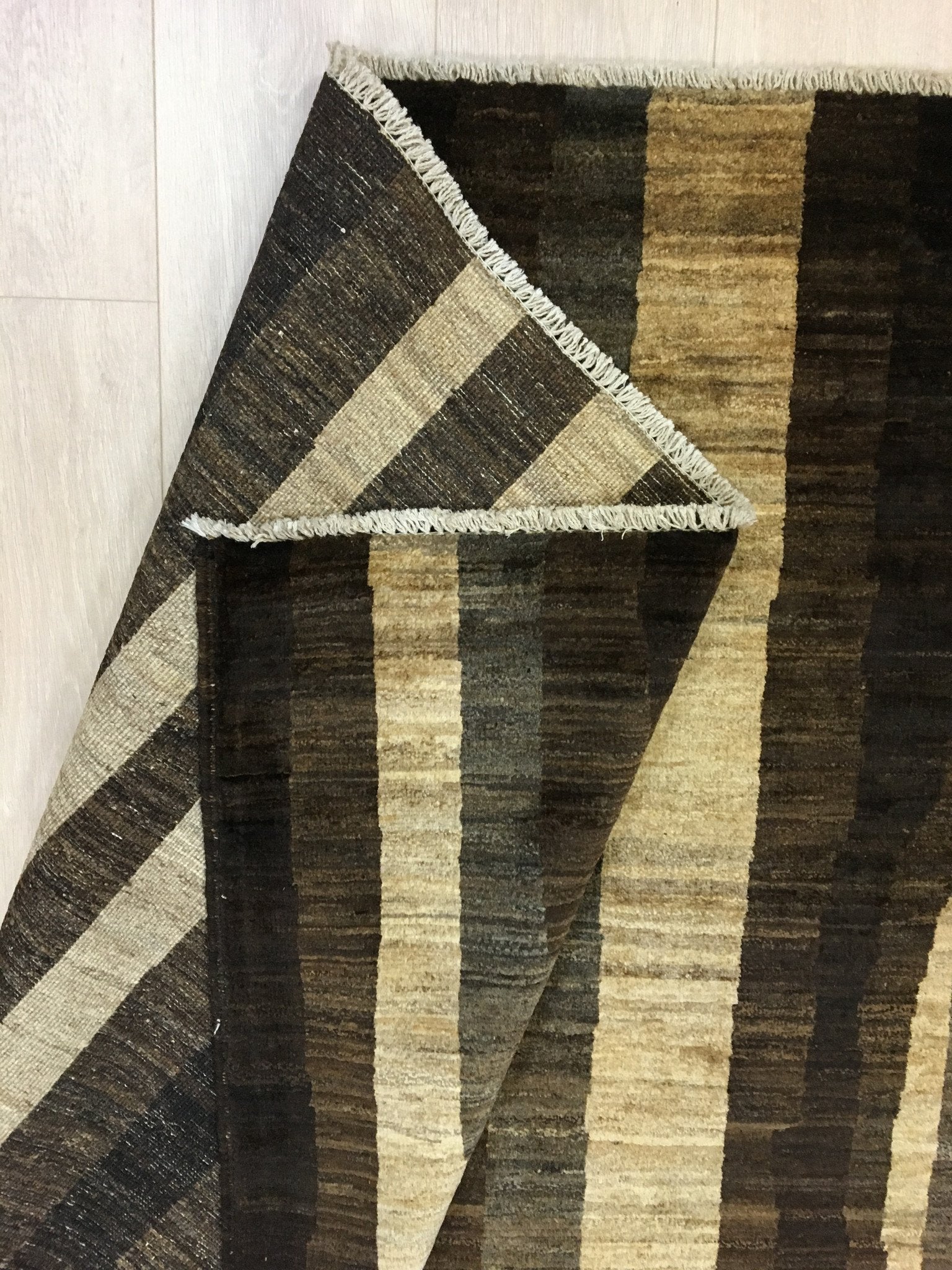 Natural Gabah 296x199 - Omid Carpets