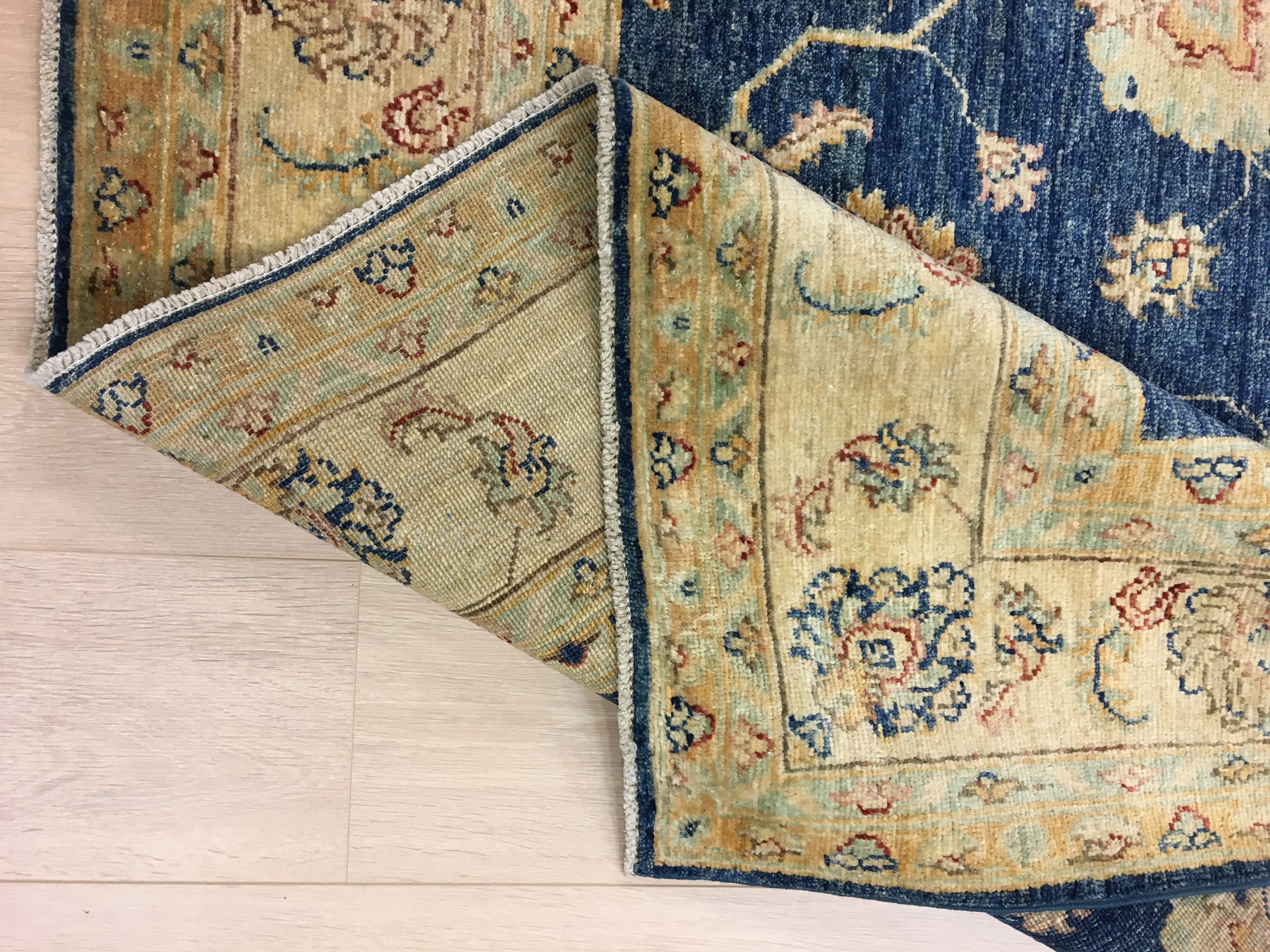 Marine Blauwe Ziegler Tapijt 237x169 - Omid Carpets