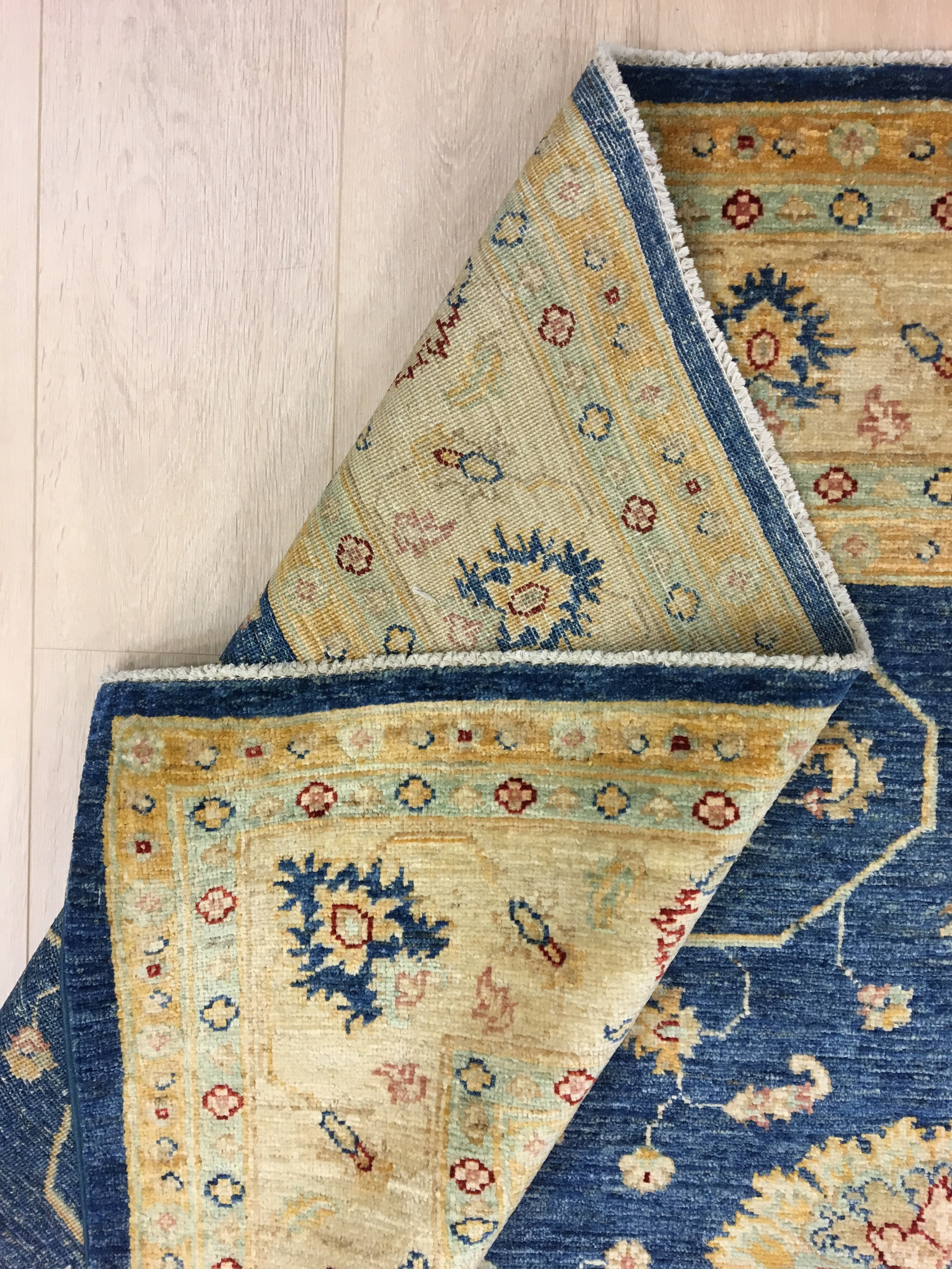 Fluweel Blauwe Ziegler Tapijt 243x175 - Omid Carpets