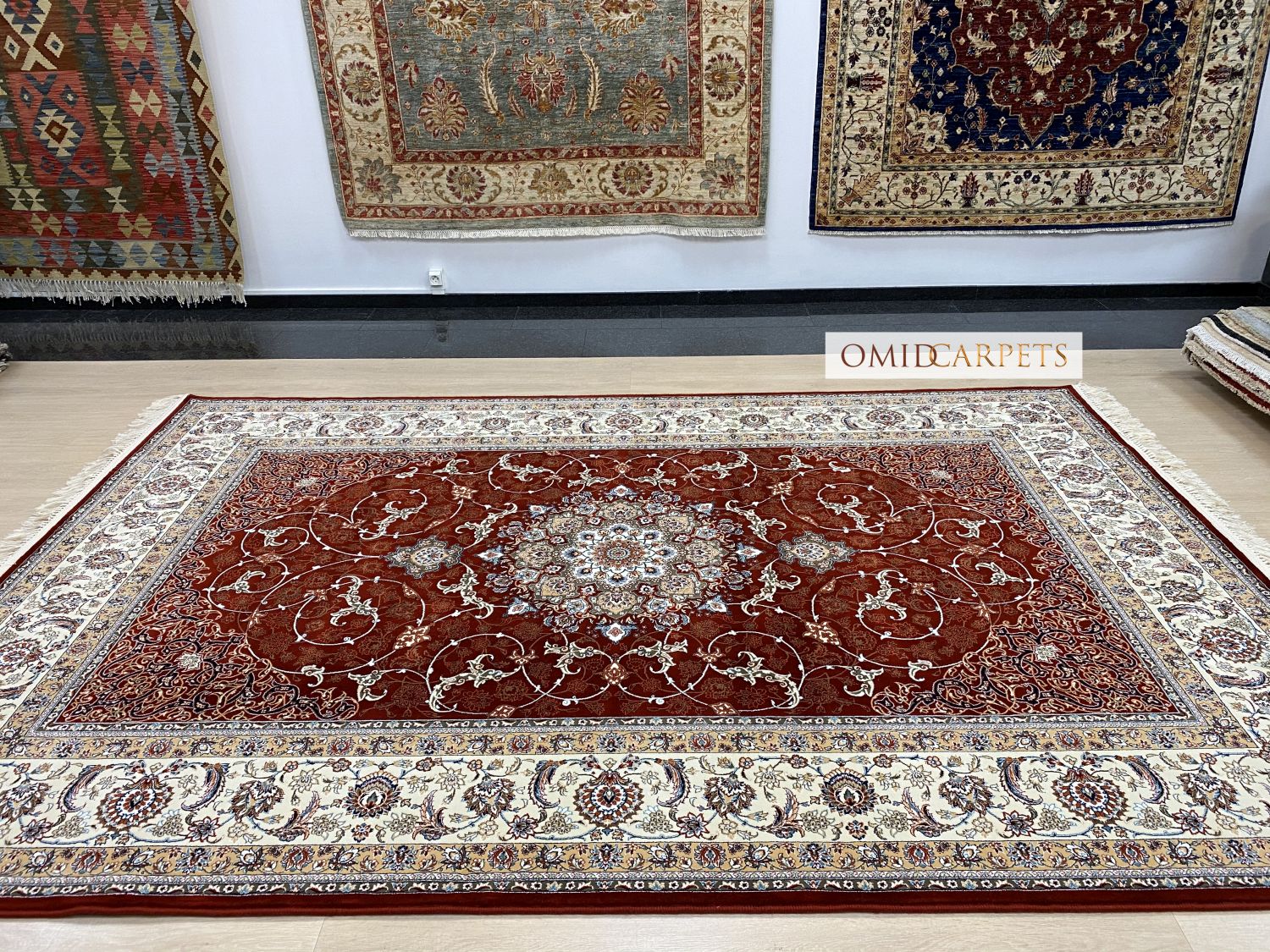 قالین 700 شانه * Rood Tapijt Laagpolig Klassiek Vloerkleed - Omid Premium Classic - 1,5 Miljoen punten/m²