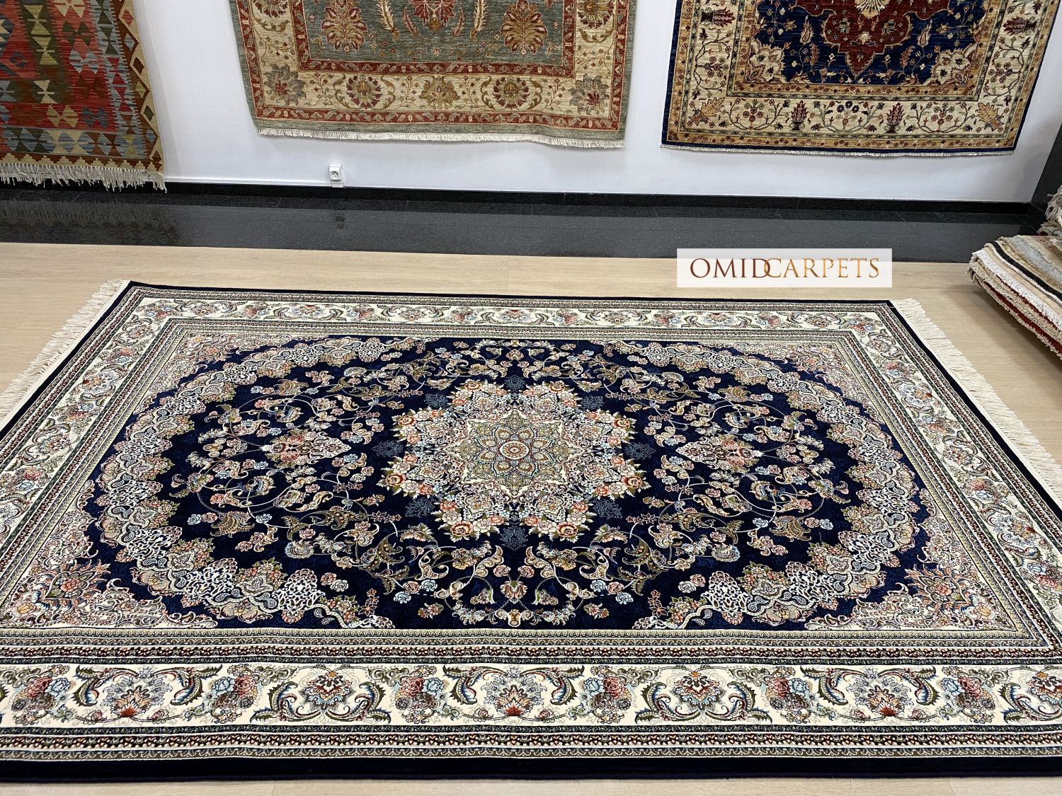 Blauw Tapijt Laagpolig Klassiek Vloerkleed - Omid Premium Classic - 1,5 Miljoen punten/m²