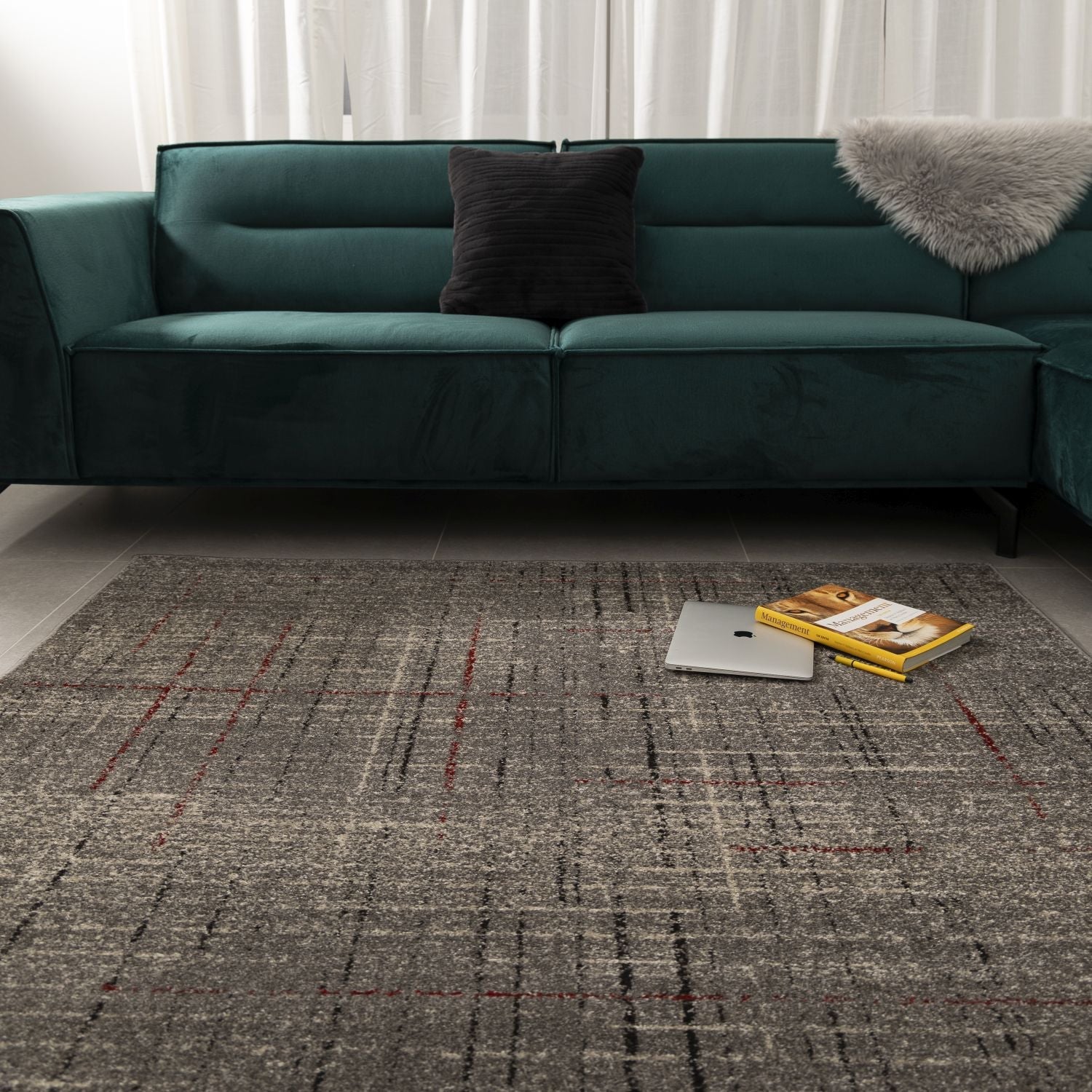 Donkergrijs met Rood Tapijt Laagpolig Vloerkleed Omid Belgian Design